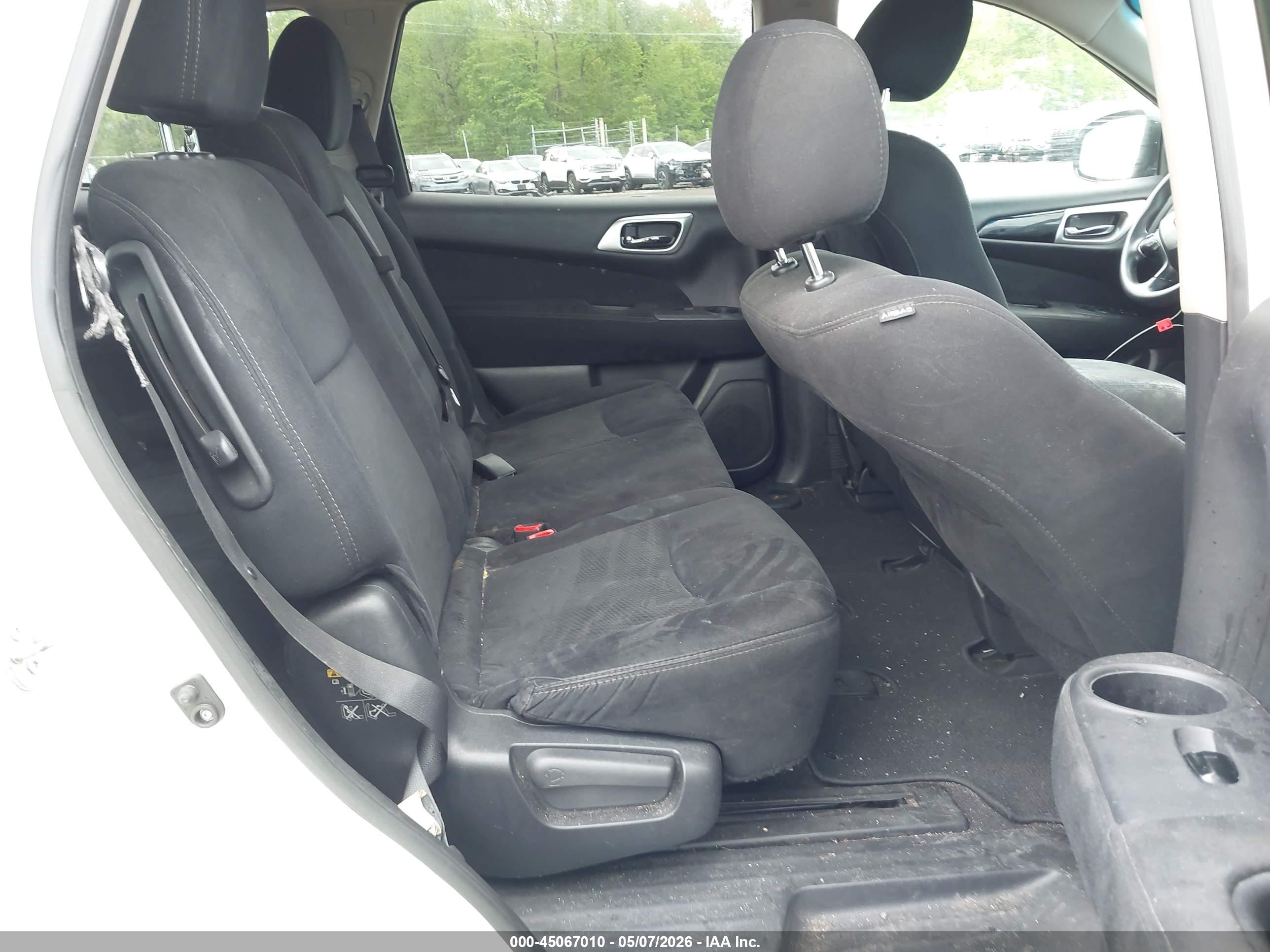 NISSAN PATHFINDER image 8