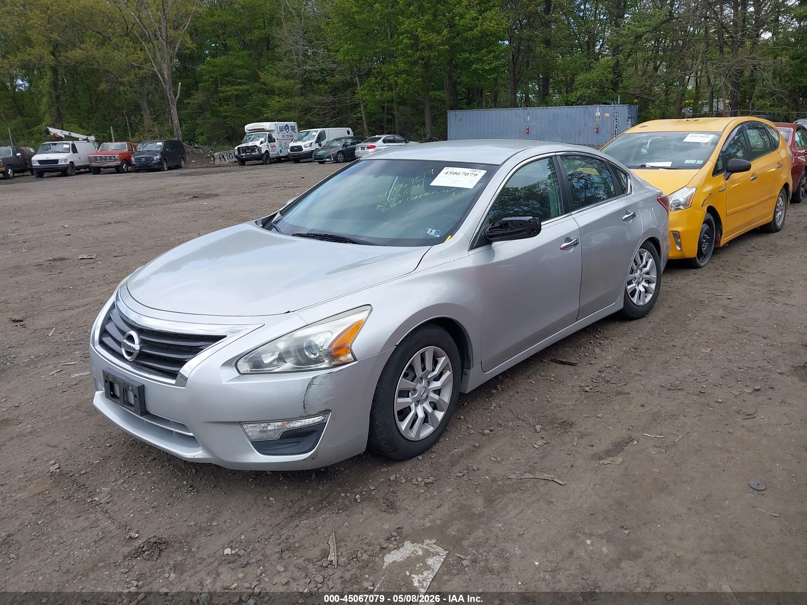NISSAN ALTIMA image 2