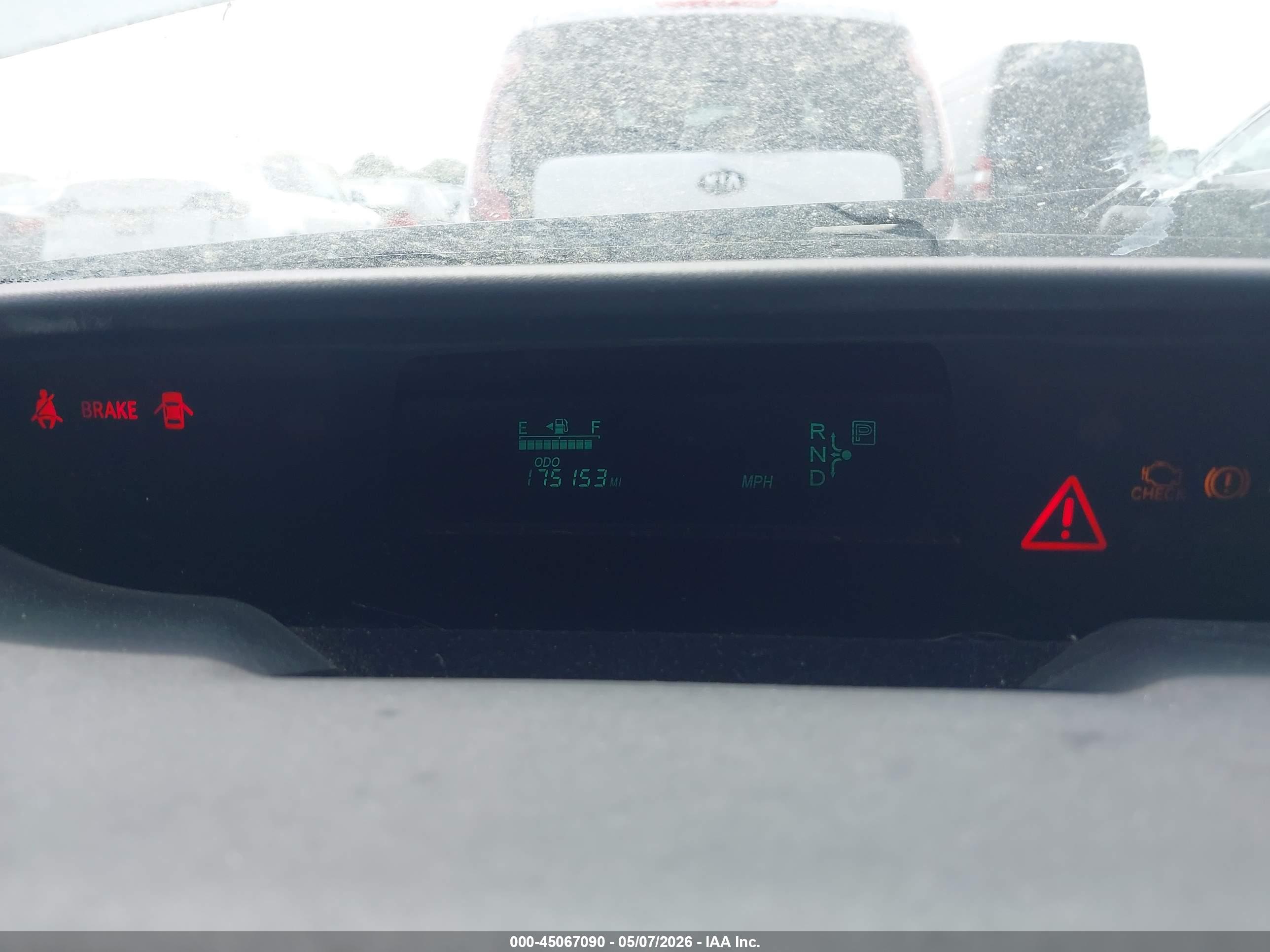 TOYOTA PRIUS image 7
