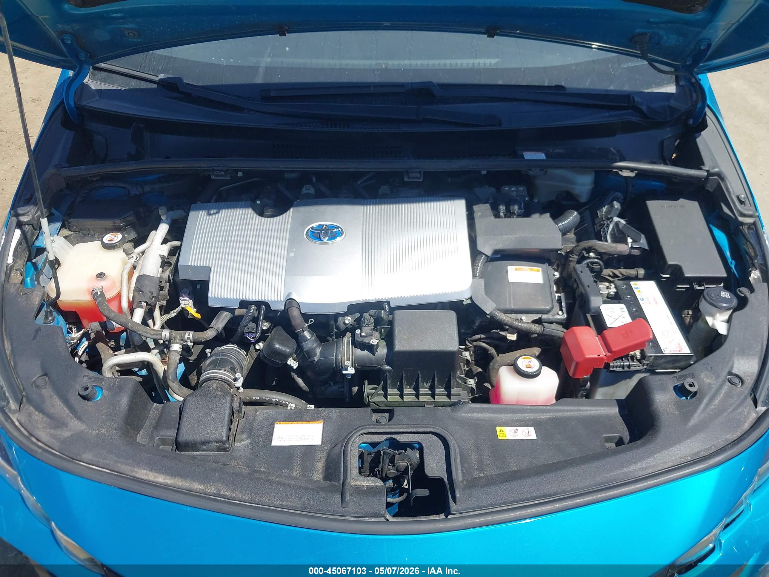 TOYOTA PRIUS image 10