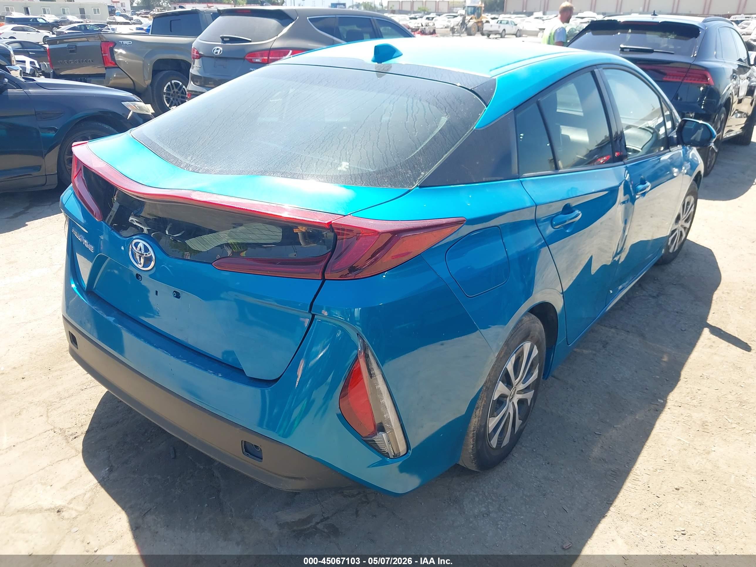 TOYOTA PRIUS image 4