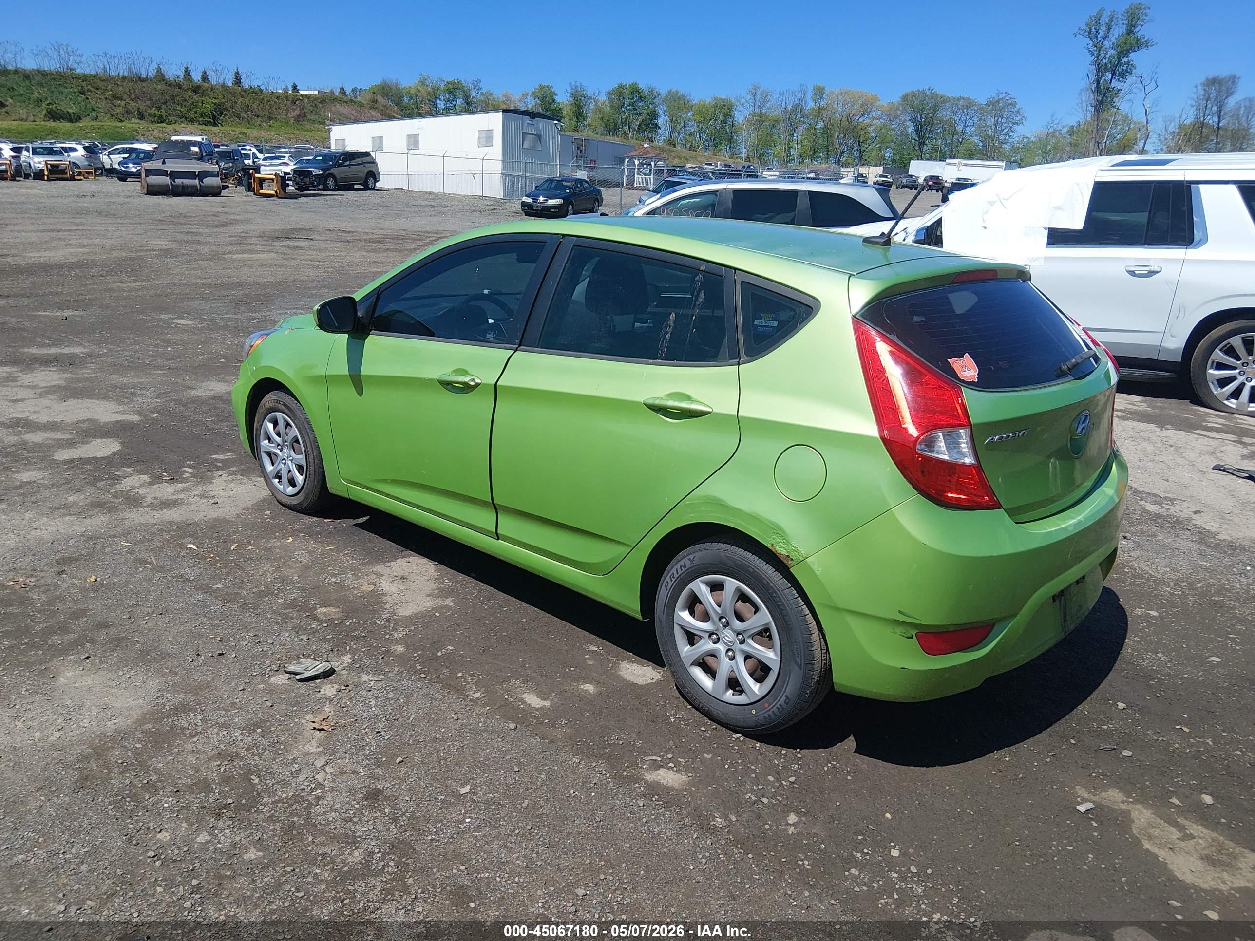 HYUNDAI ACCENT image 3