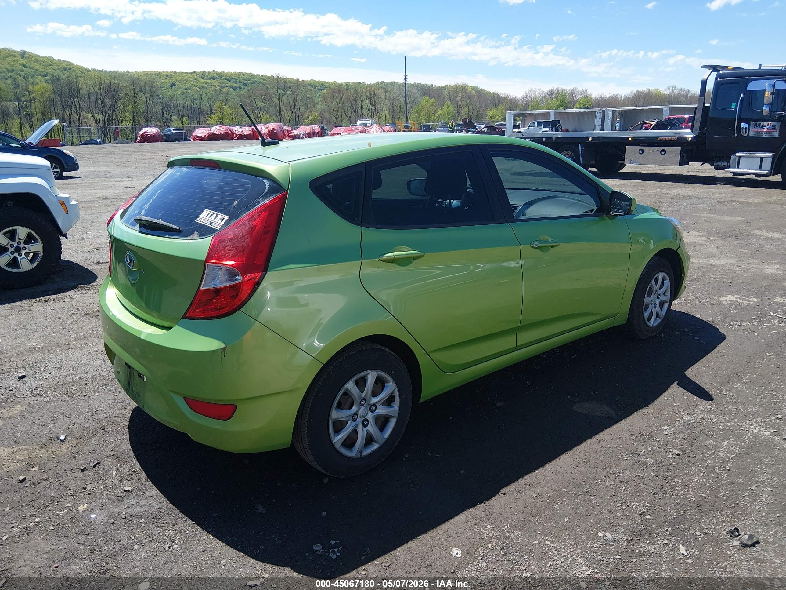 HYUNDAI ACCENT image 4