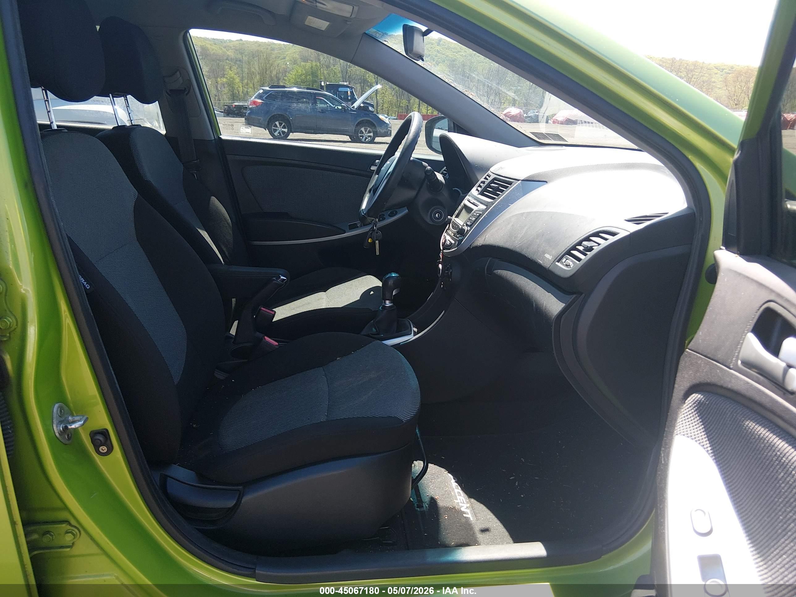 HYUNDAI ACCENT image 5