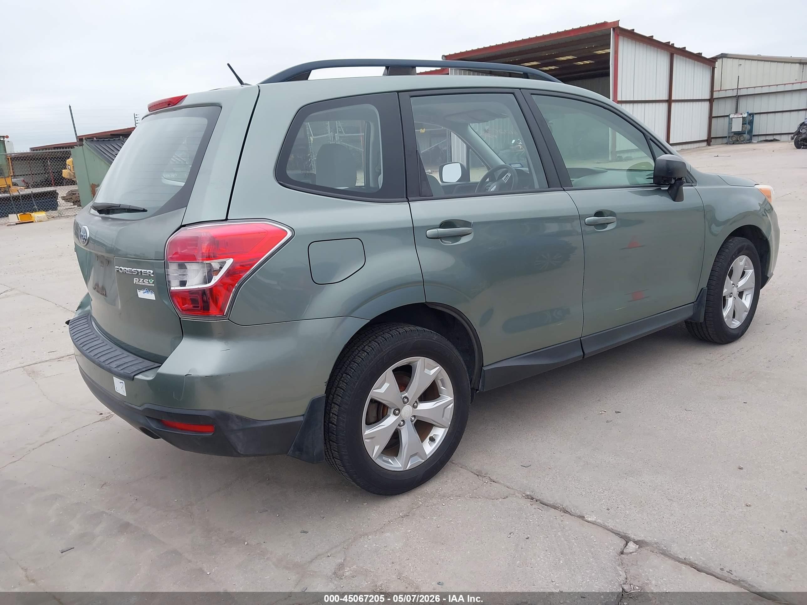 SUBARU FORESTER image 4
