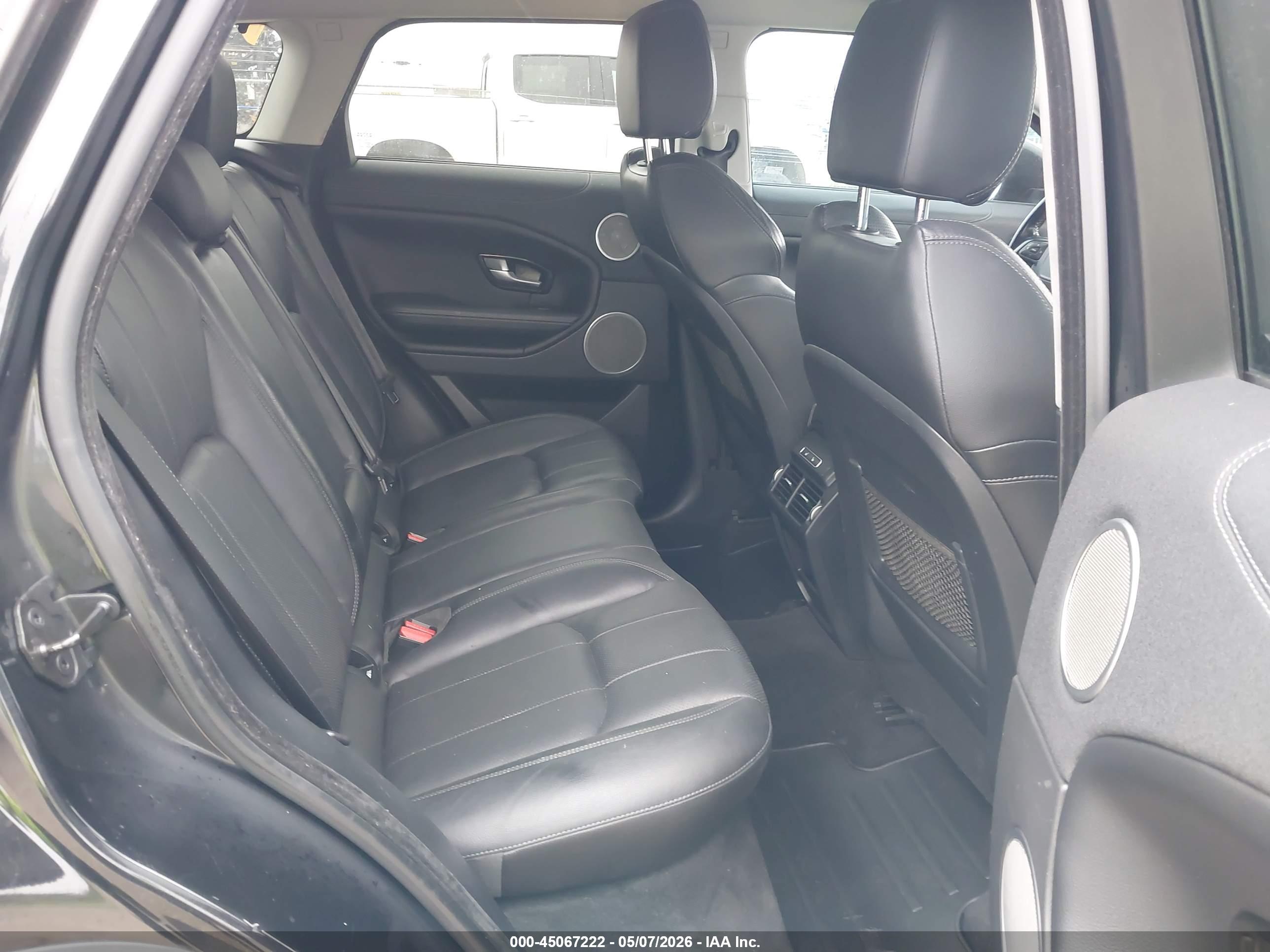 LAND ROVER image 8