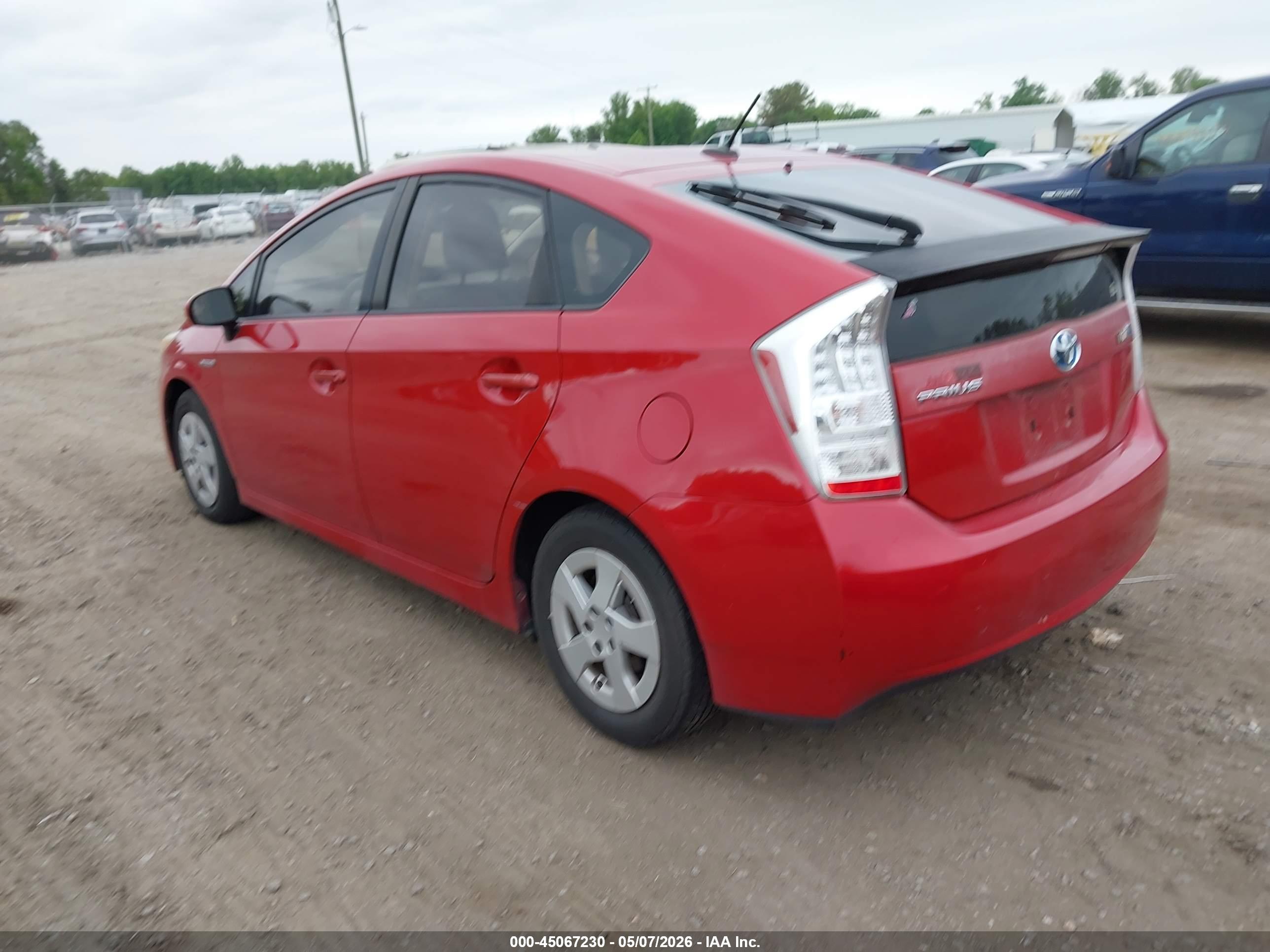 TOYOTA PRIUS image 3