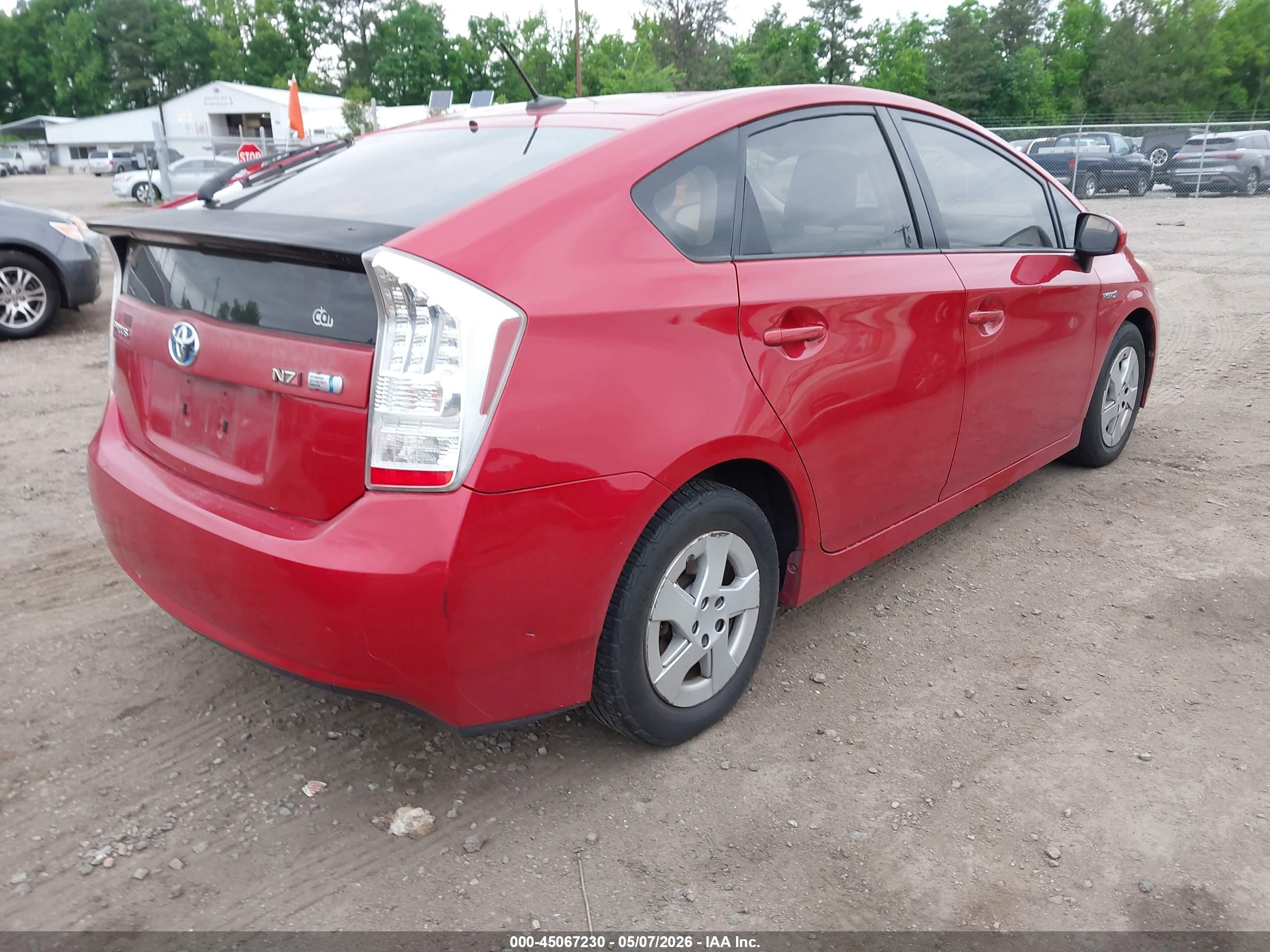 TOYOTA PRIUS image 4