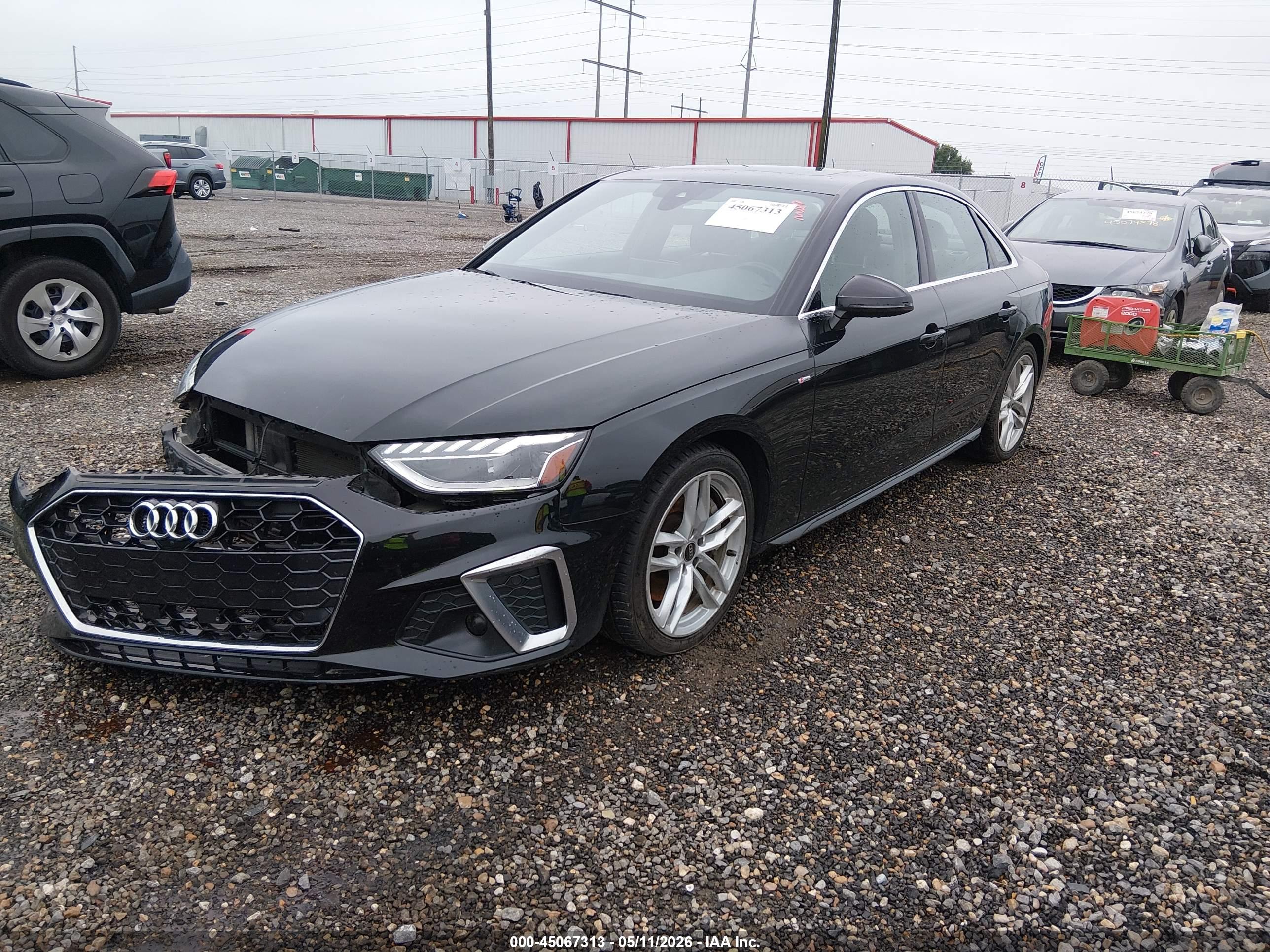AUDI A4 image 2