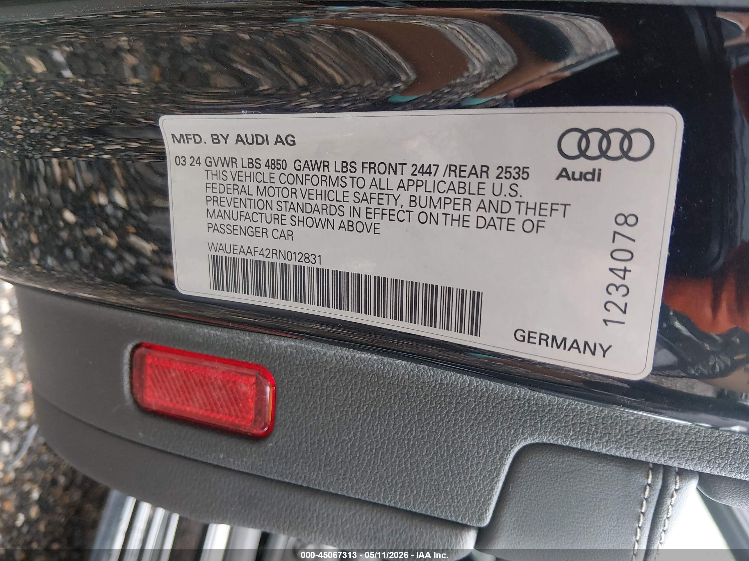 AUDI A4 image 9