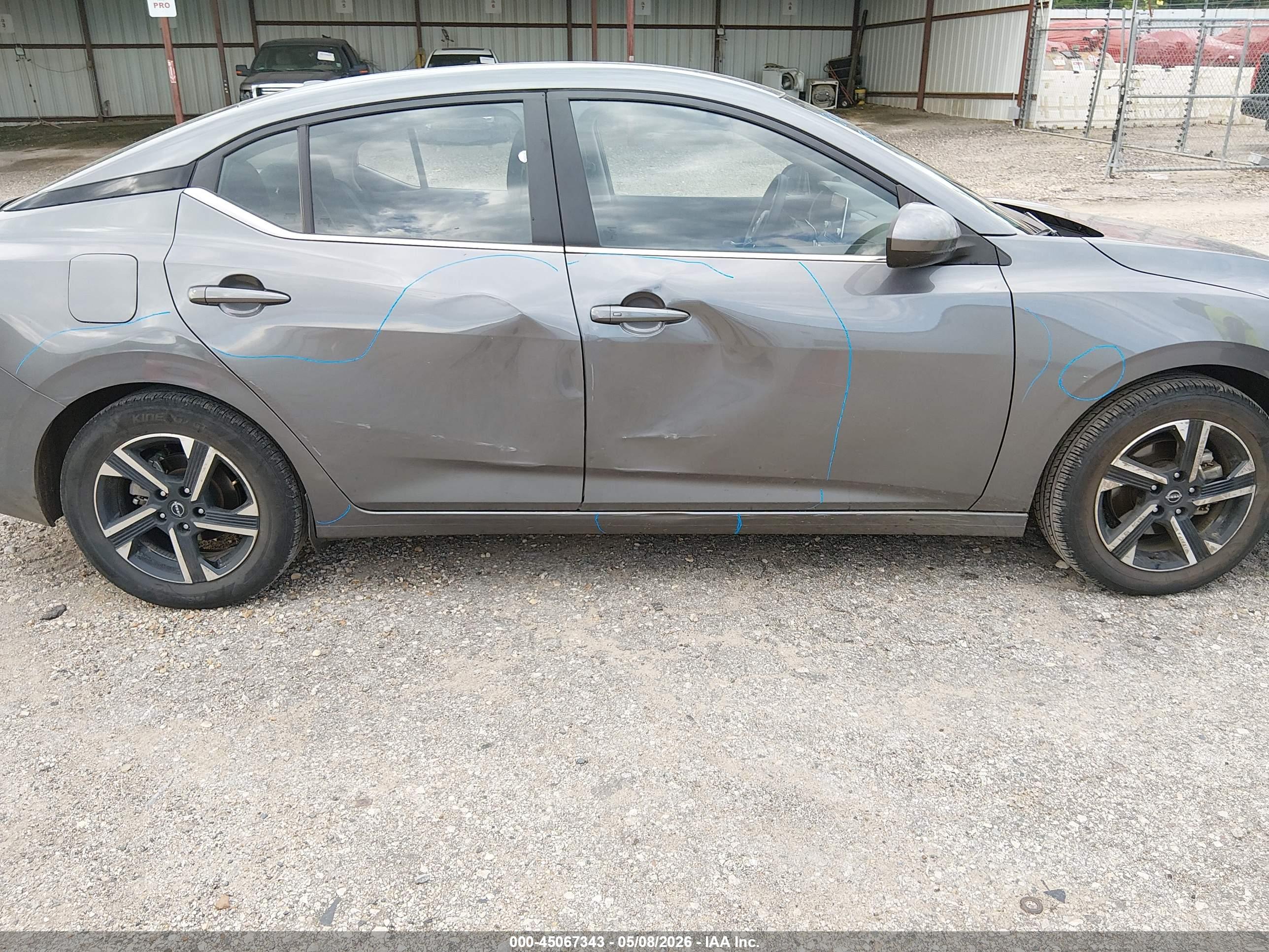 NISSAN SENTRA image 6