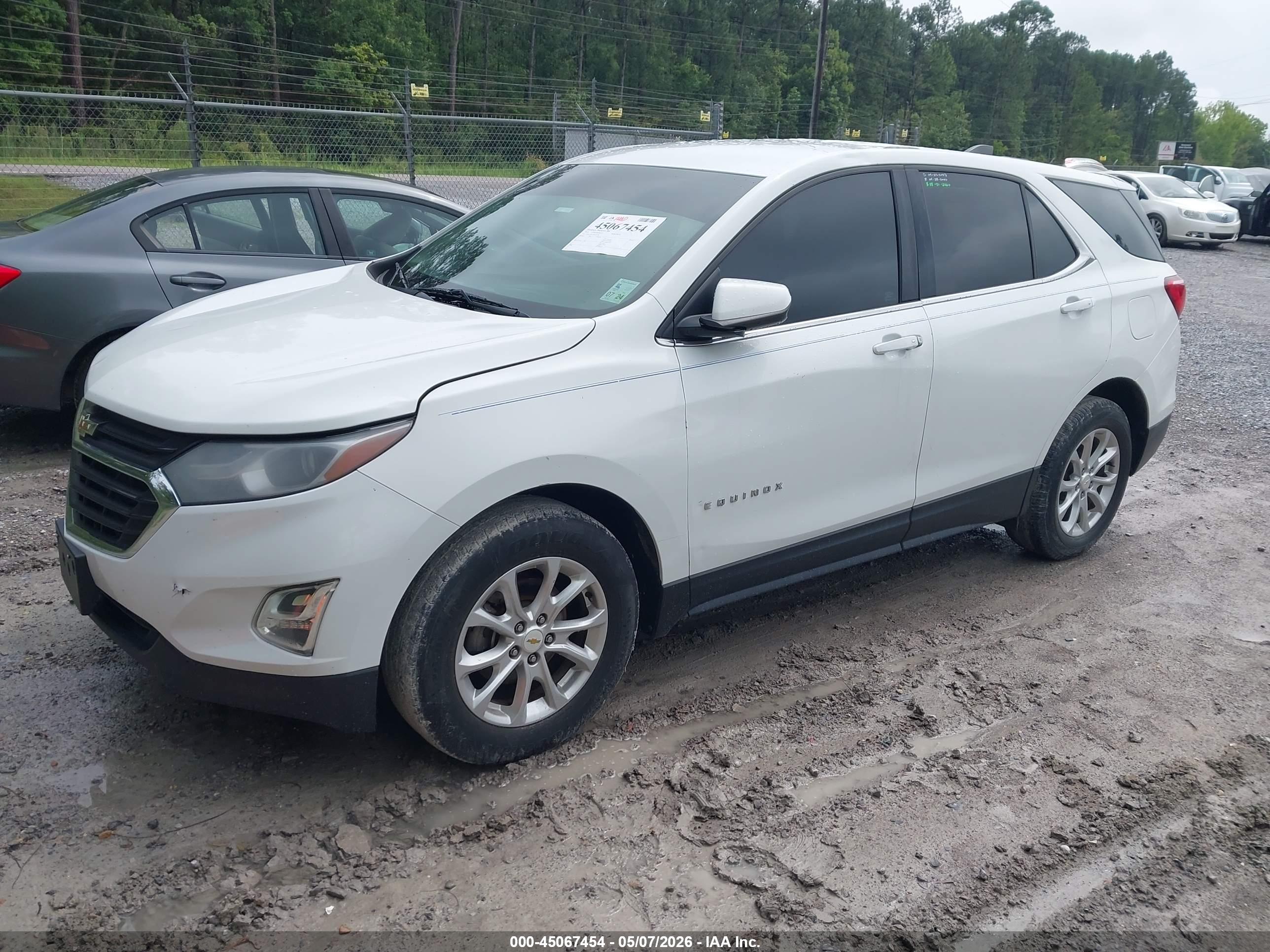 CHEVROLET EQUINOX image 2