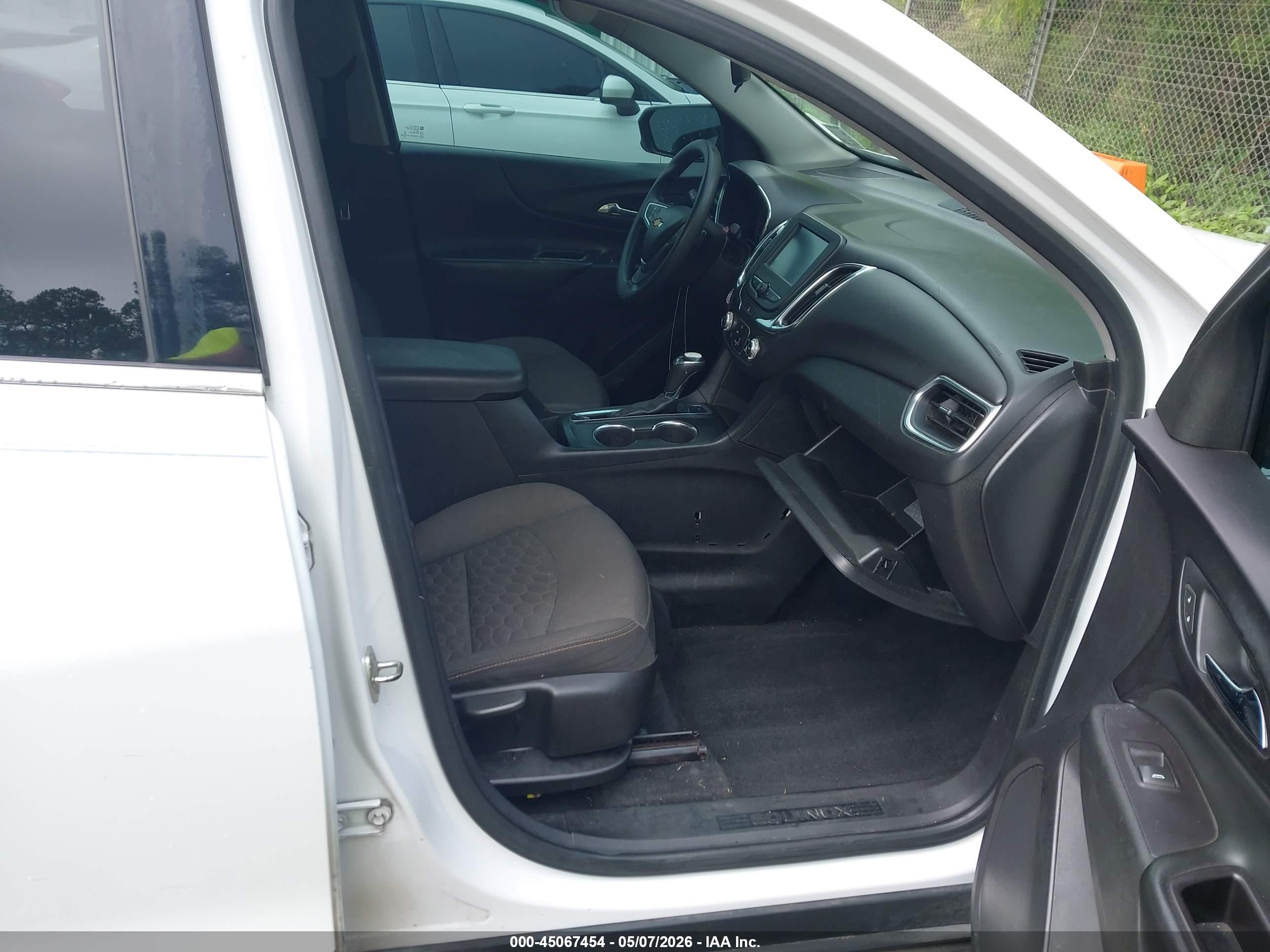 CHEVROLET EQUINOX image 5