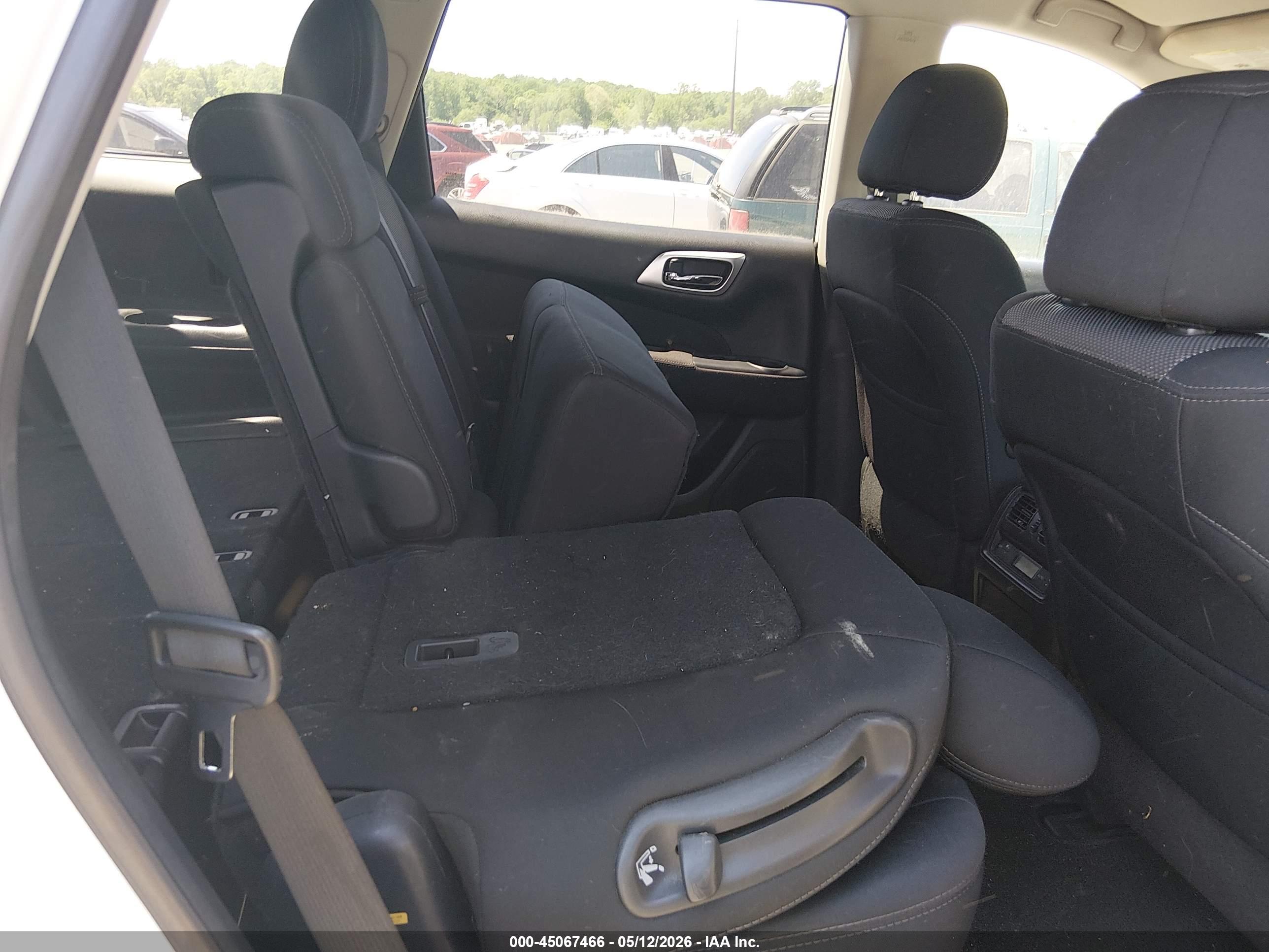 NISSAN PATHFINDER image 8