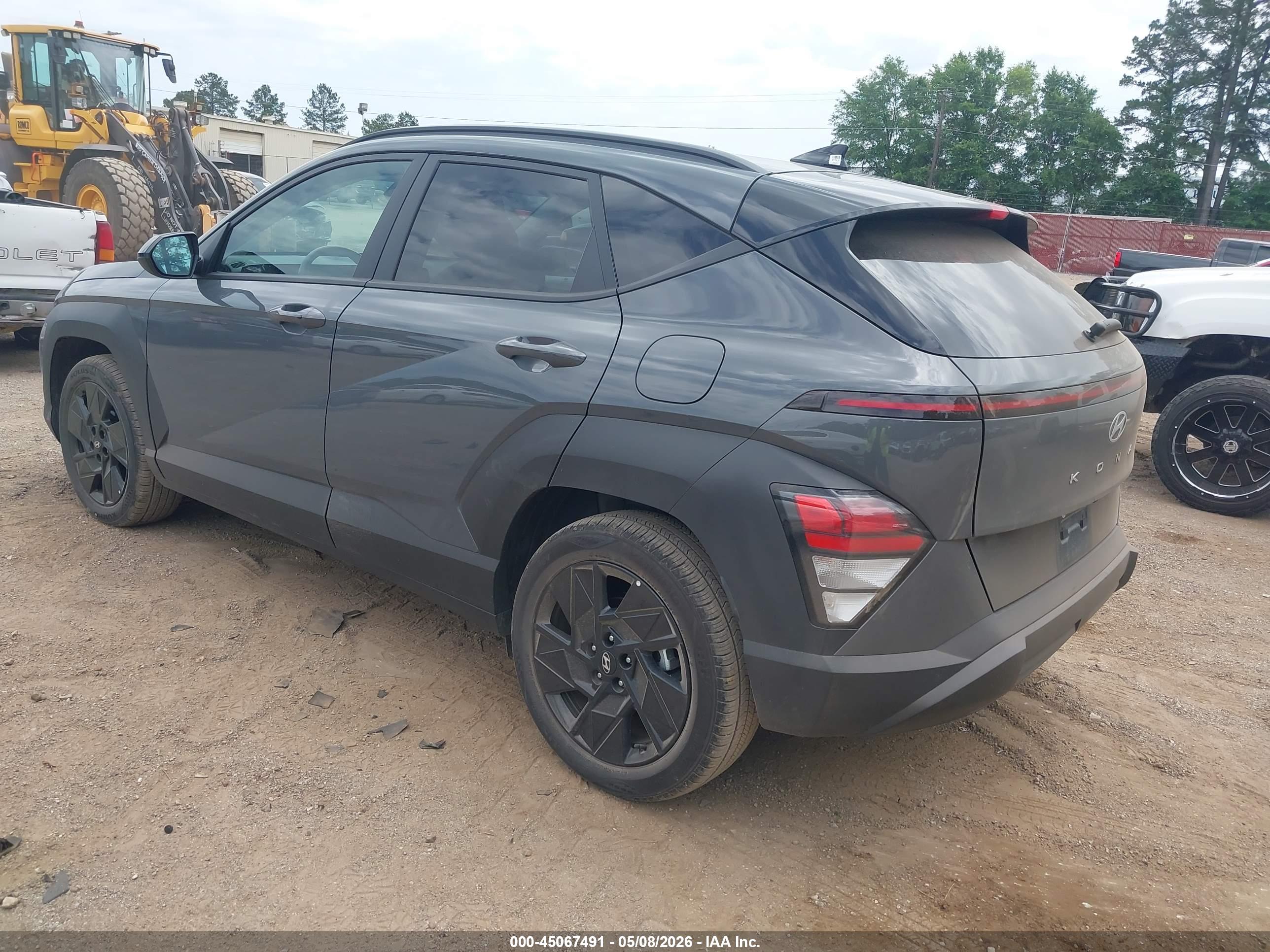HYUNDAI KONA image 3