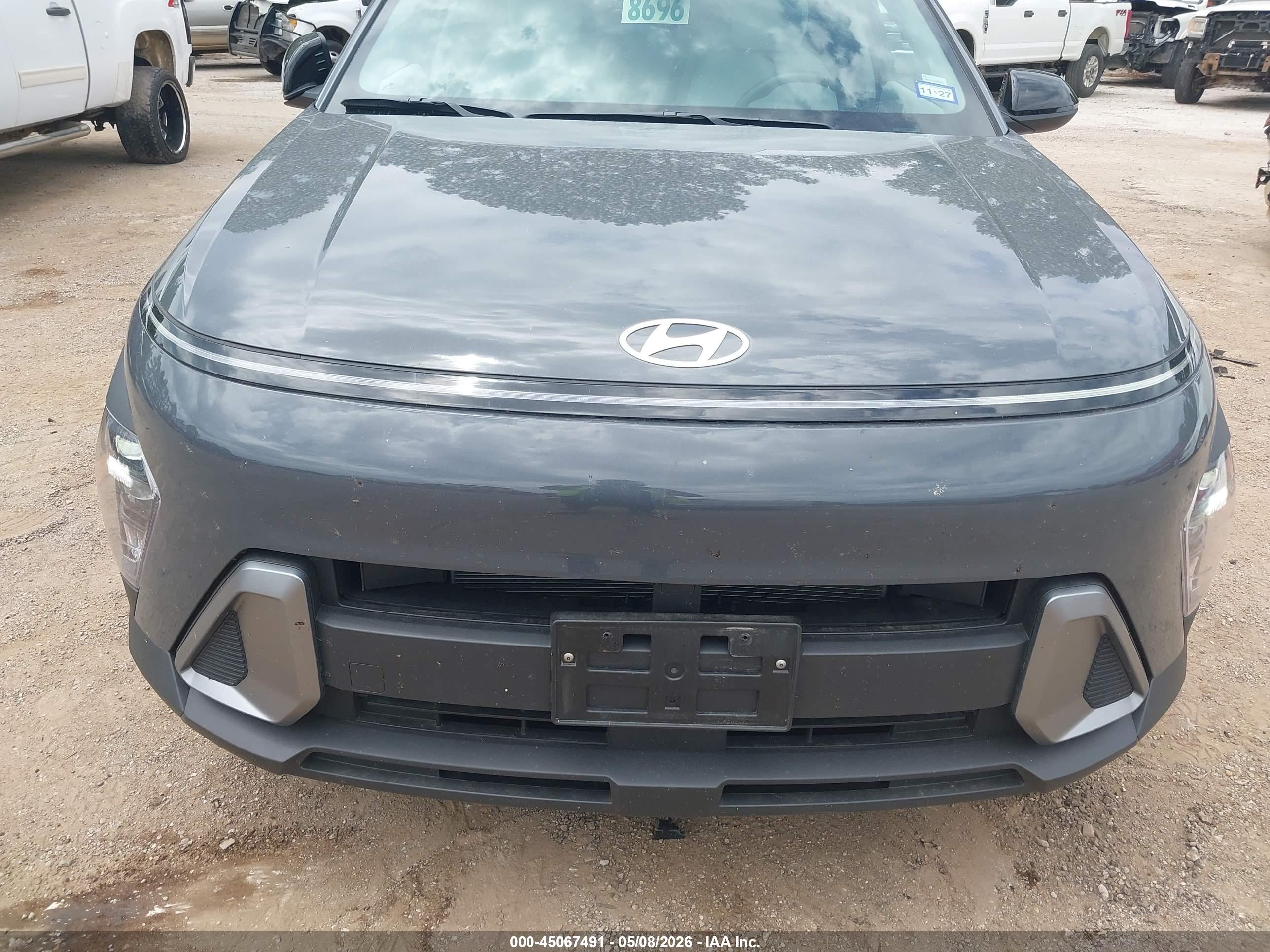 HYUNDAI KONA image 6