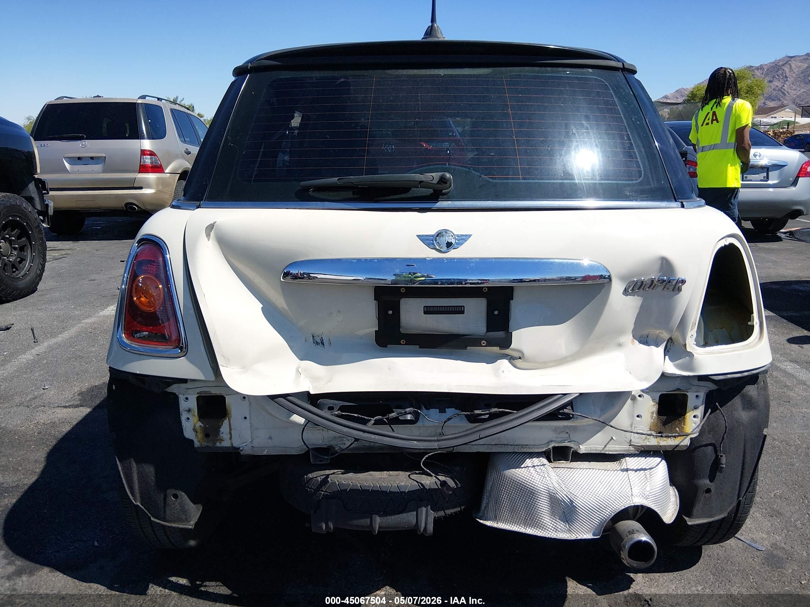MINI COOPER image 6