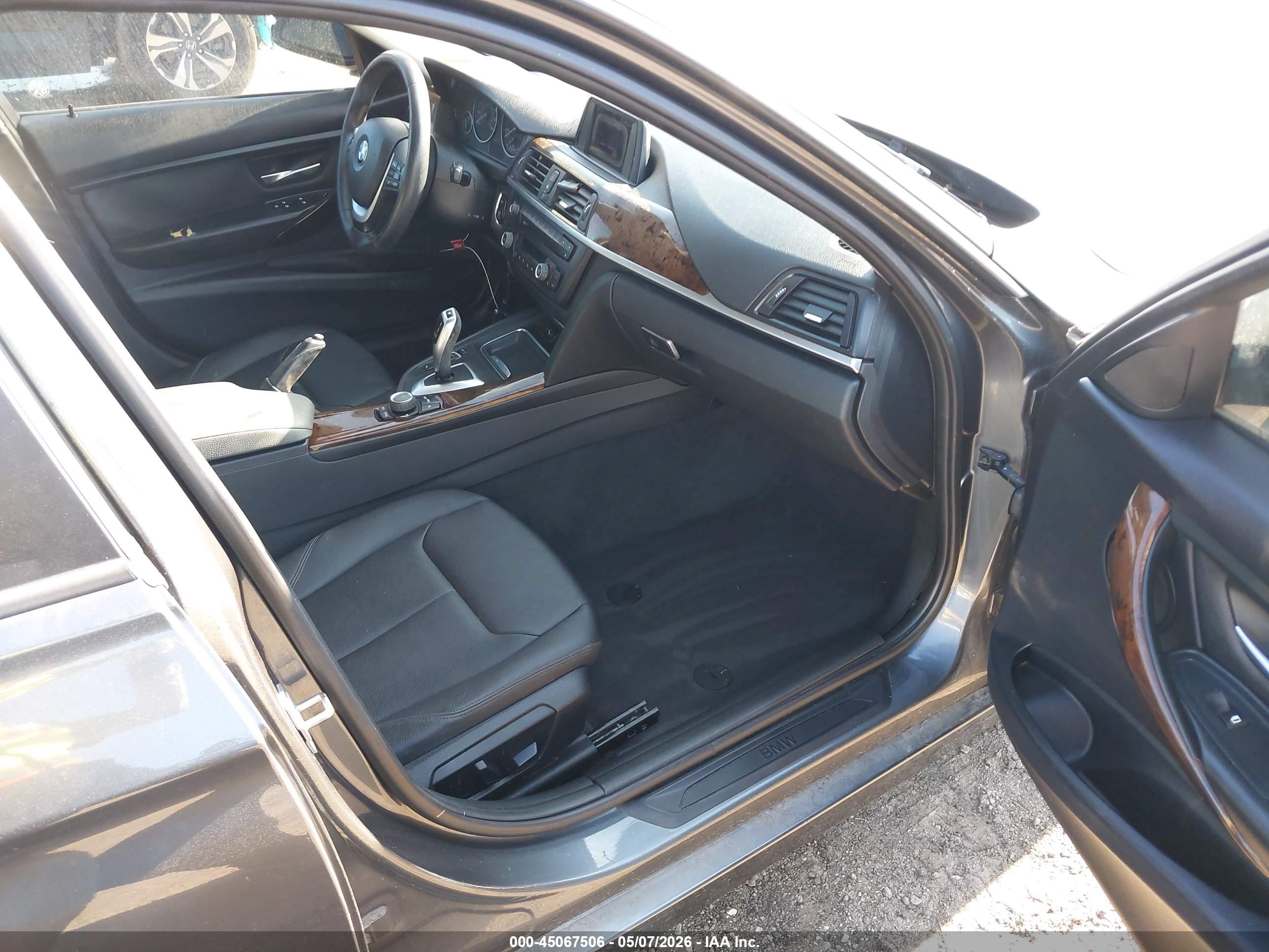 BMW 328I image 5