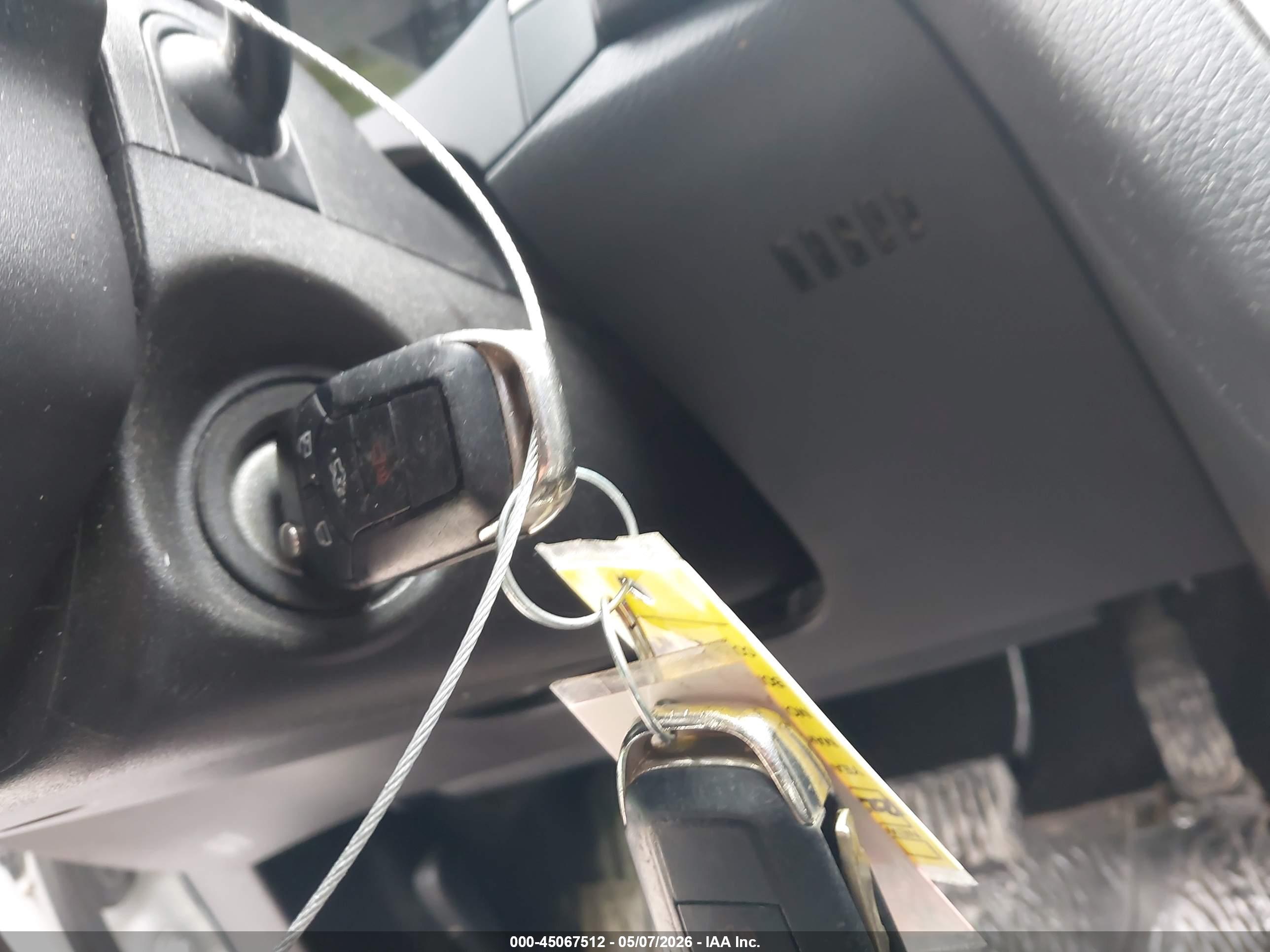FORD FUSION image 11