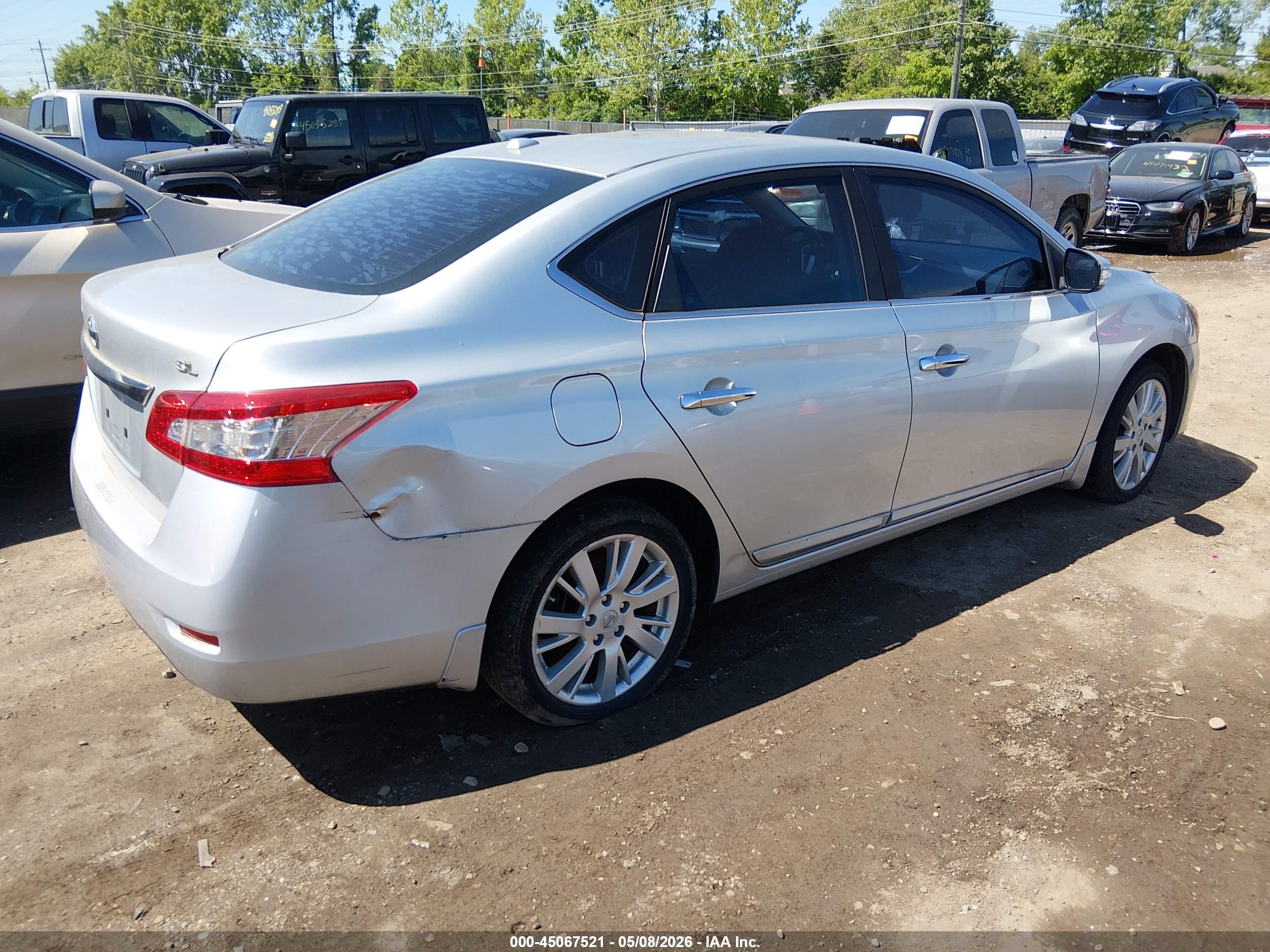 NISSAN SENTRA image 4