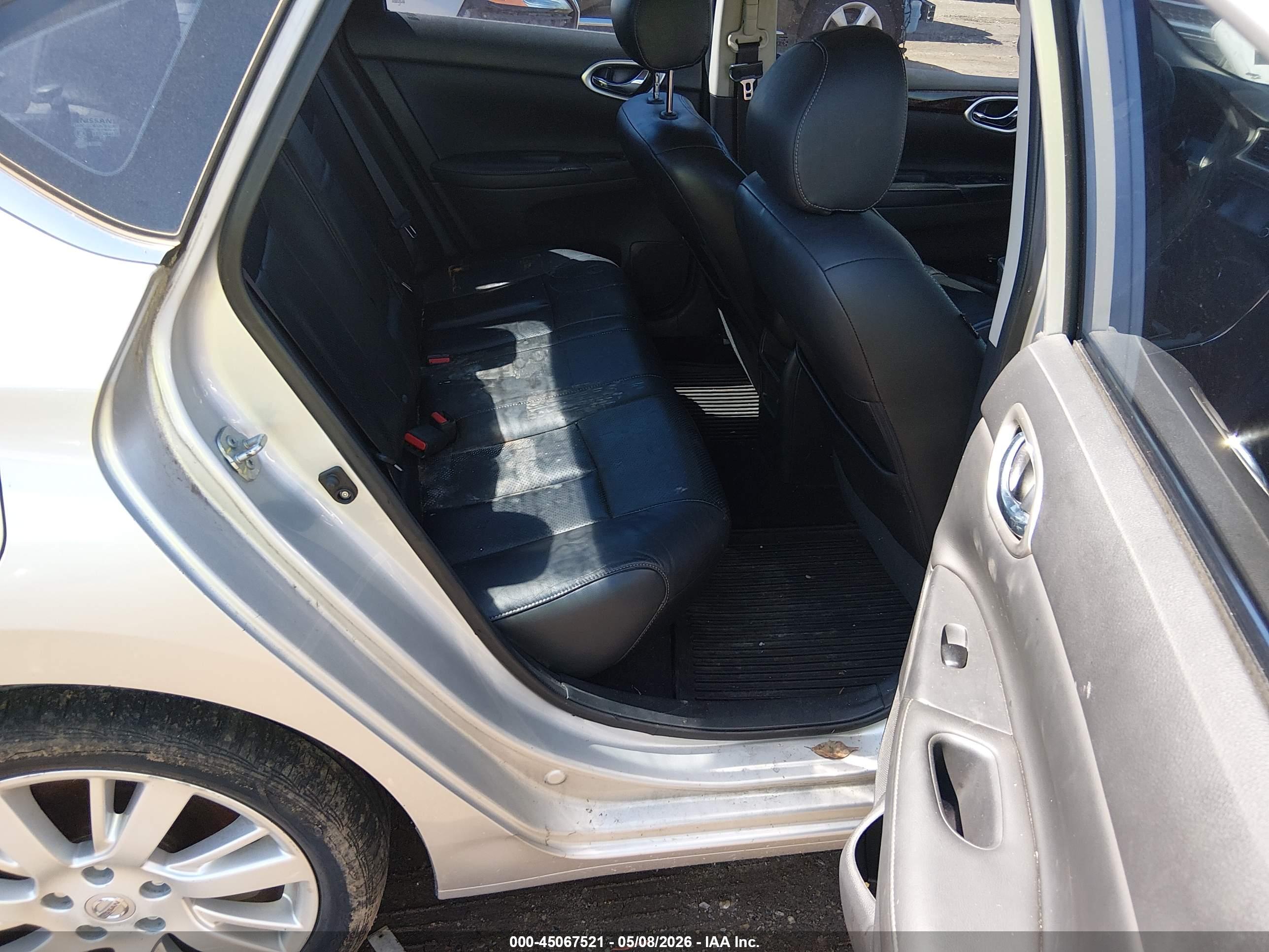 NISSAN SENTRA image 8
