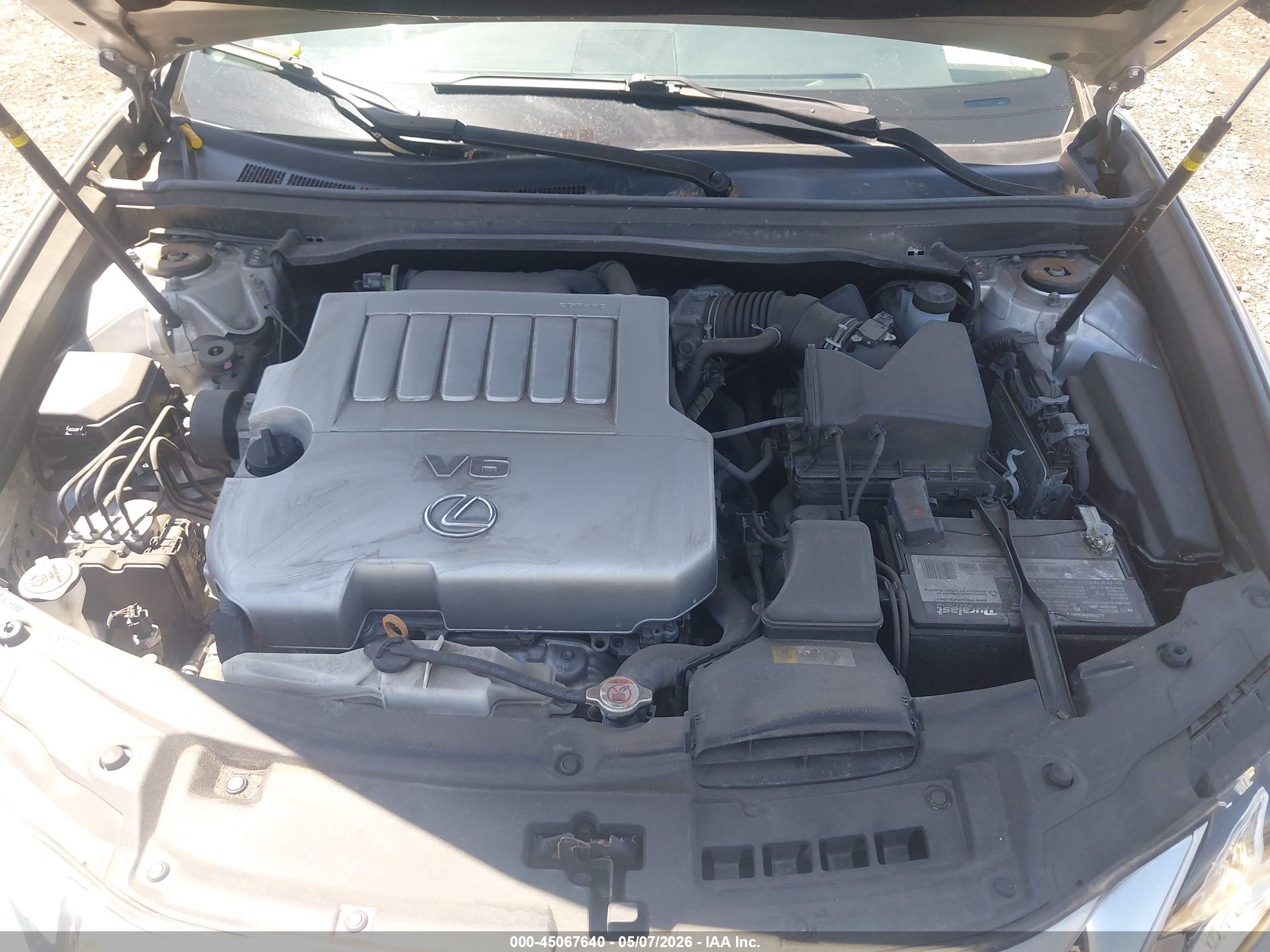 LEXUS ES image 10