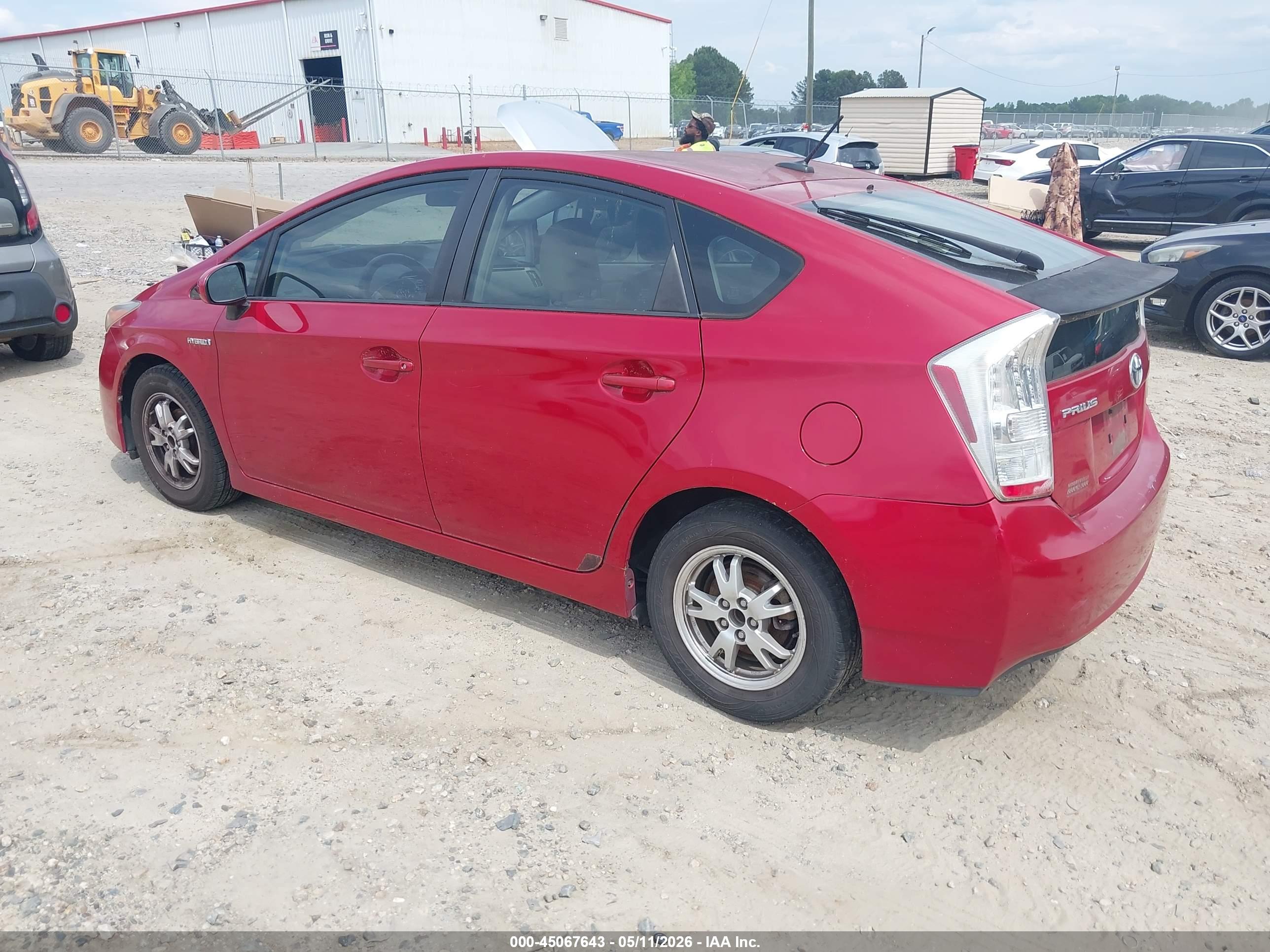 TOYOTA PRIUS image 3