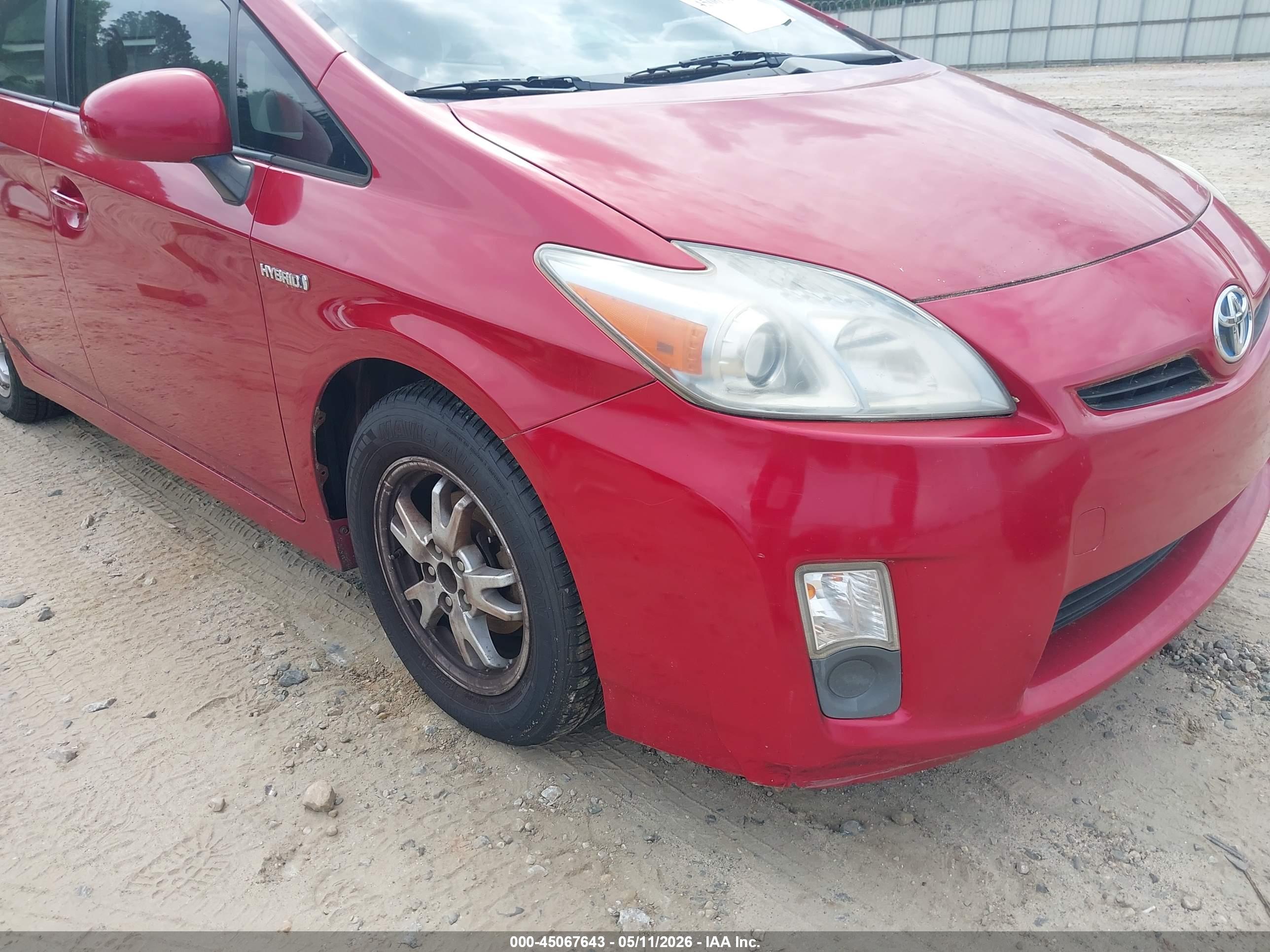 TOYOTA PRIUS image 6