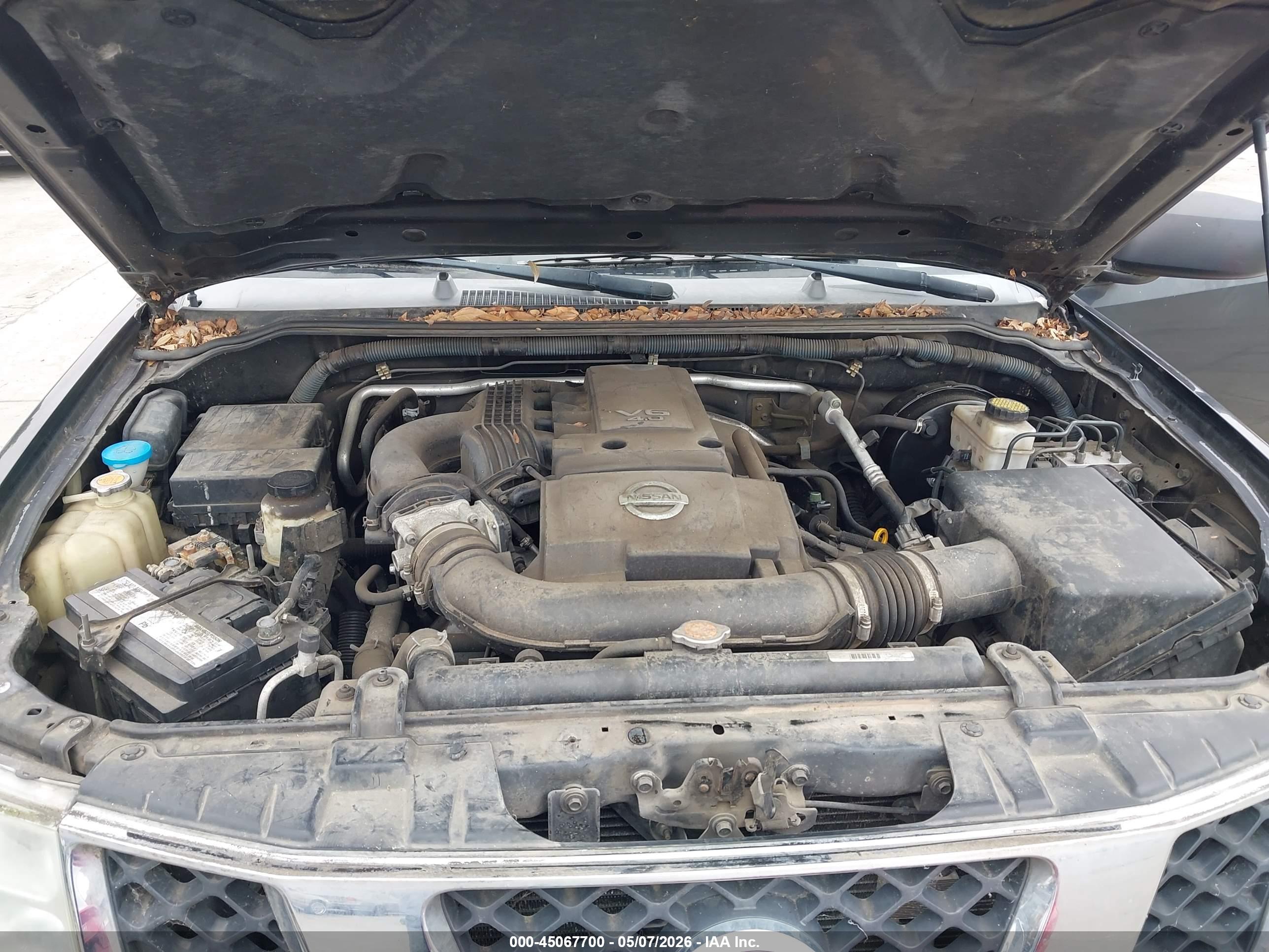 NISSAN FRONTIER image 10