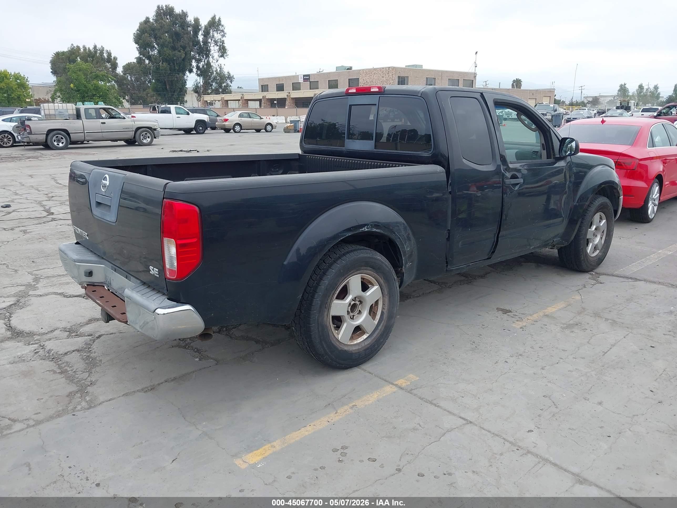NISSAN FRONTIER image 4