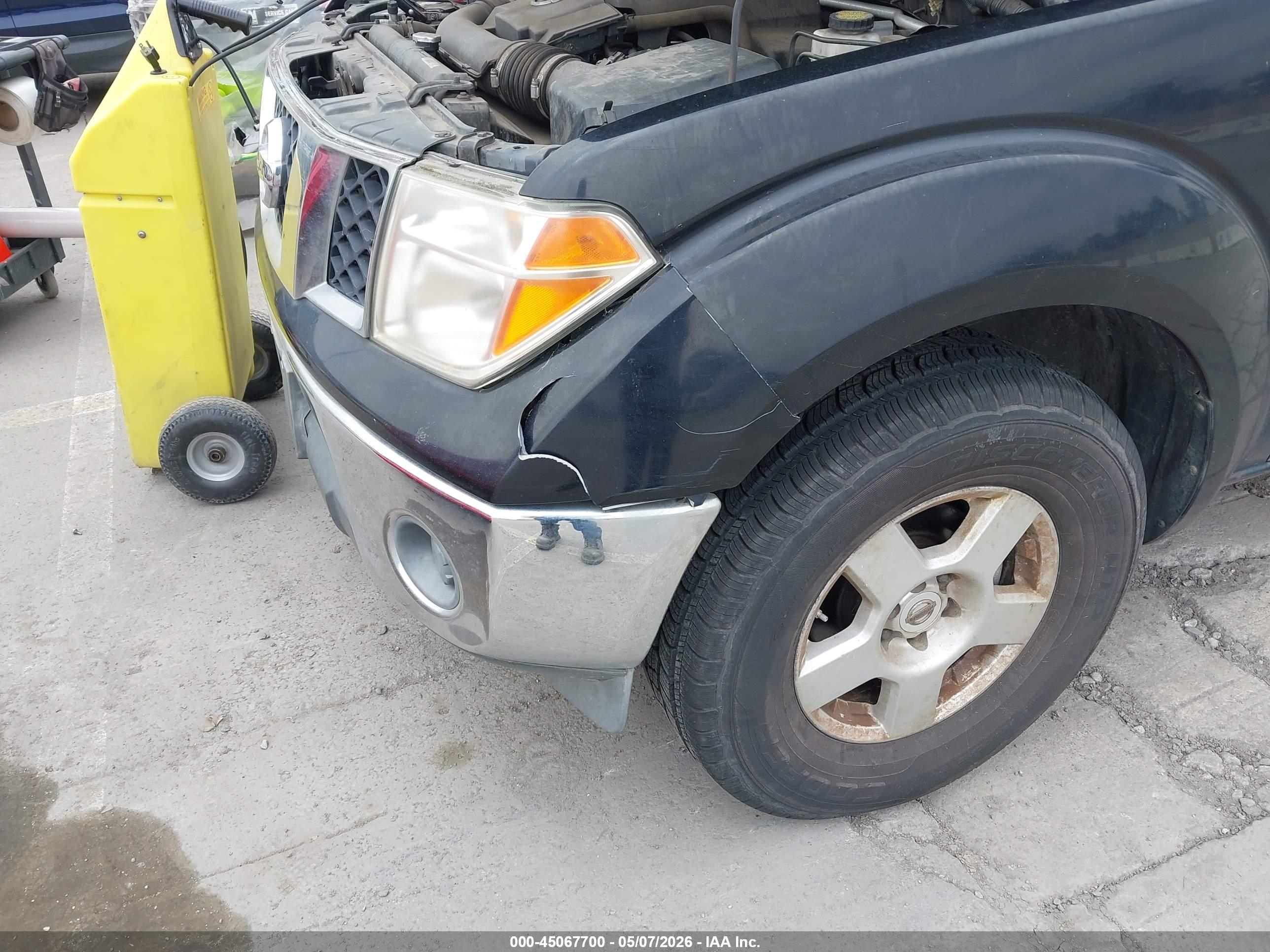 NISSAN FRONTIER image 6