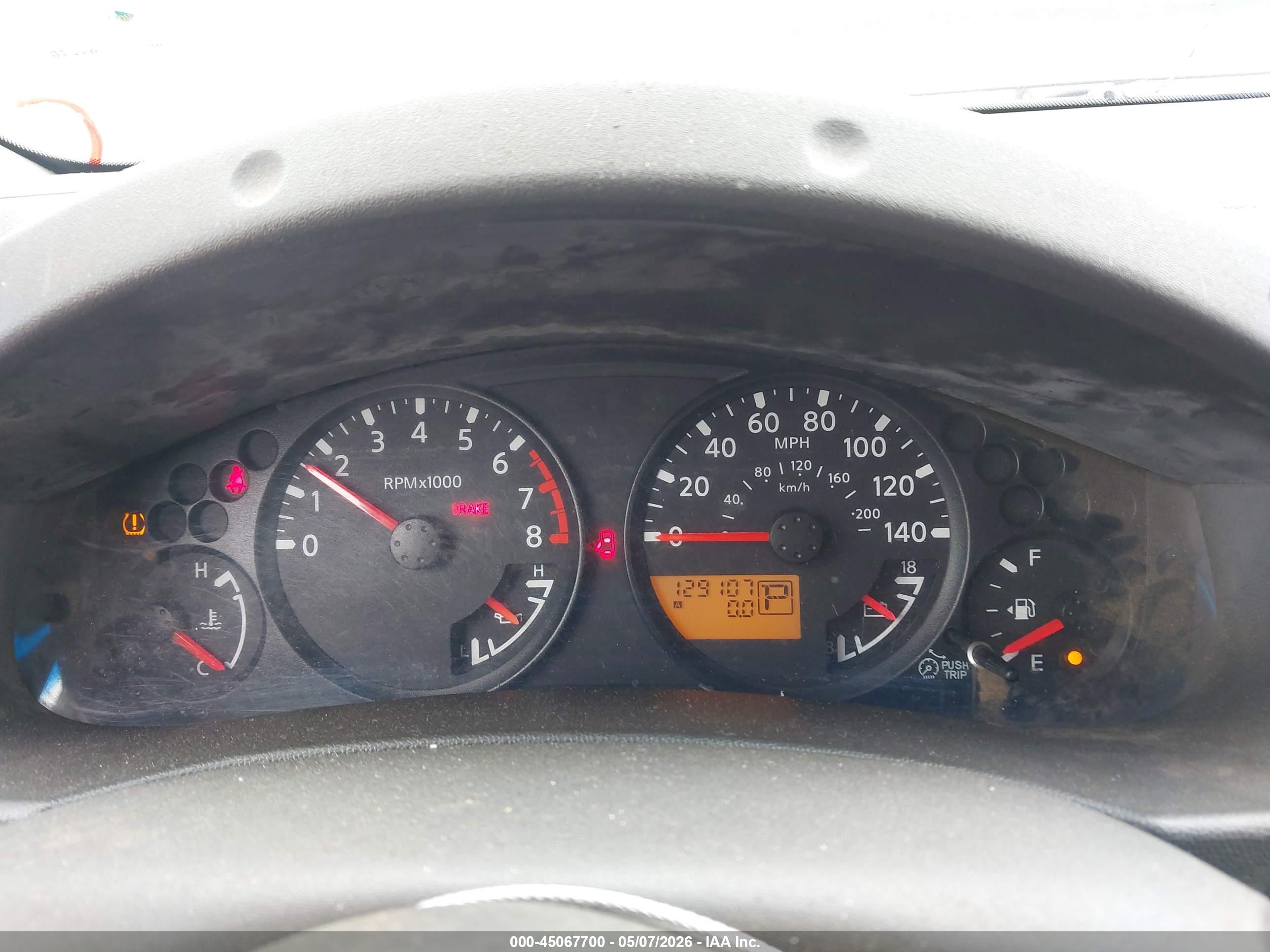 NISSAN FRONTIER image 7