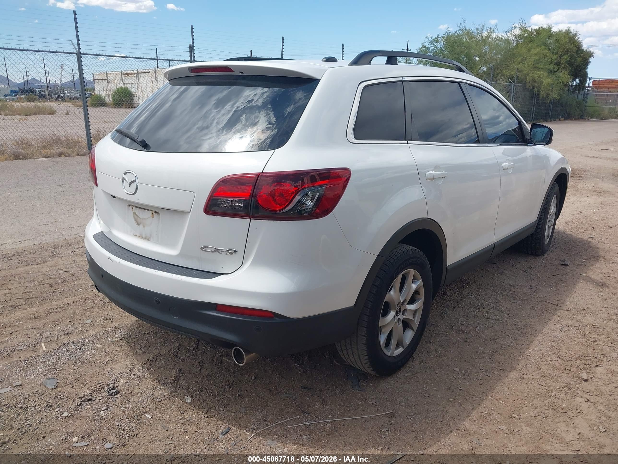MAZDA CX-9 image 4
