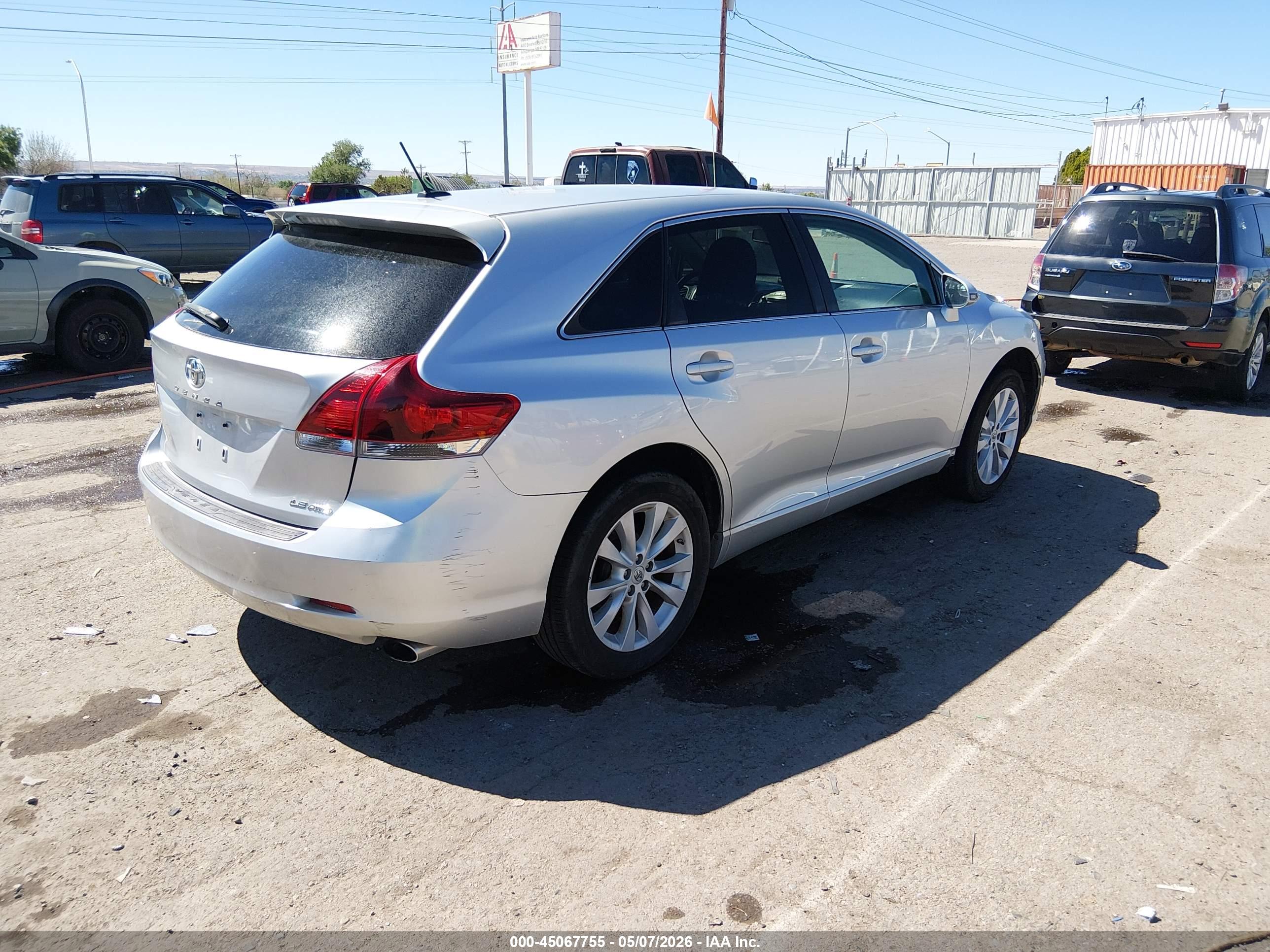TOYOTA VENZA image 4