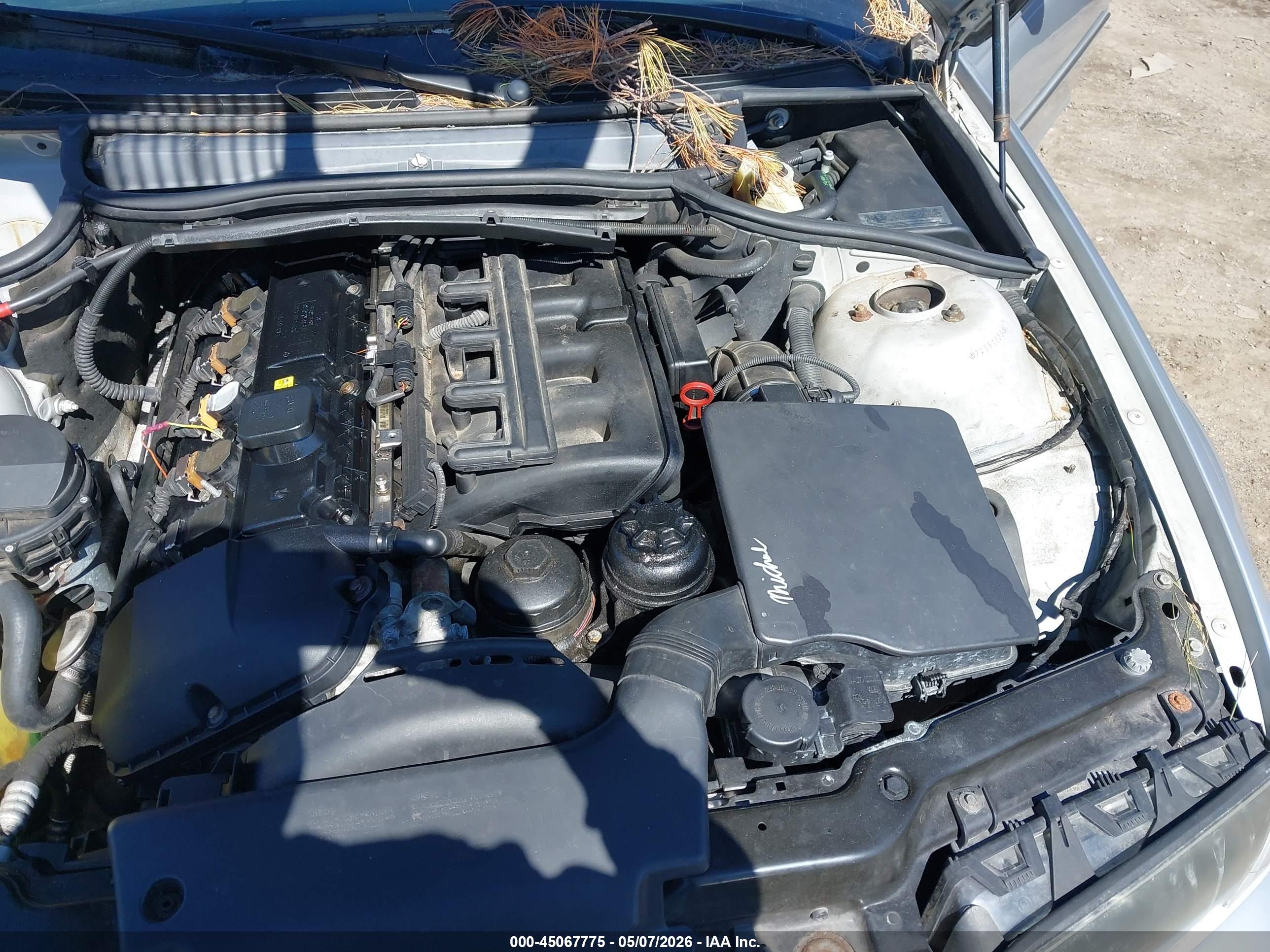 BMW 325I image 10