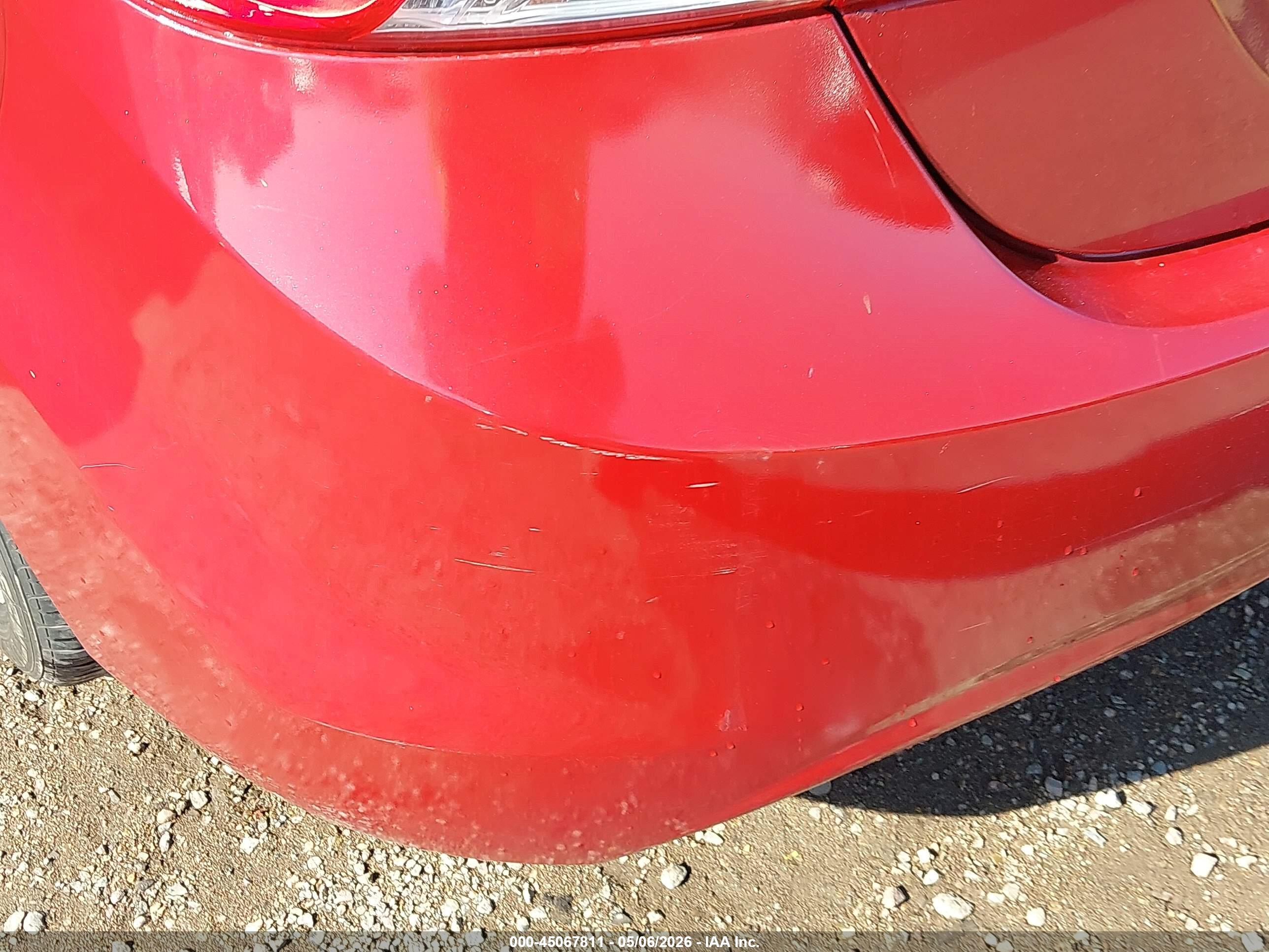 HYUNDAI ELANTRA image 6