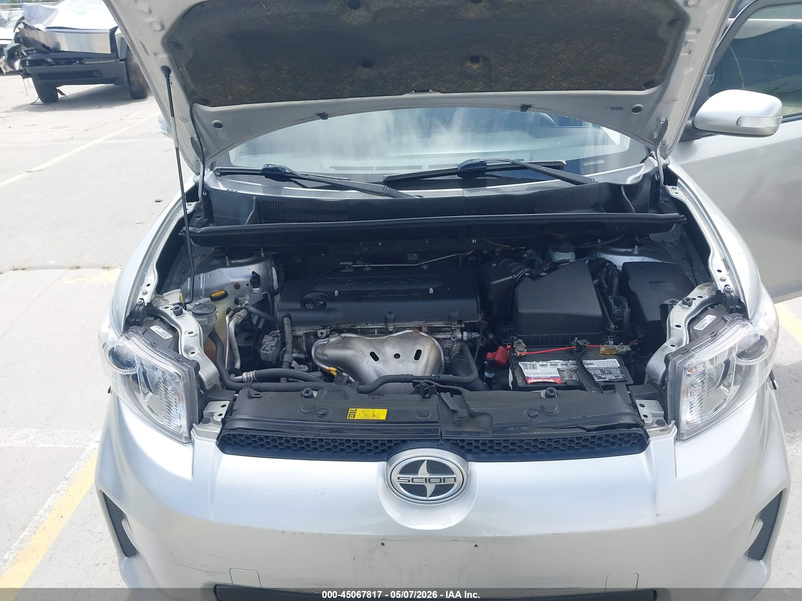 SCION XB image 10