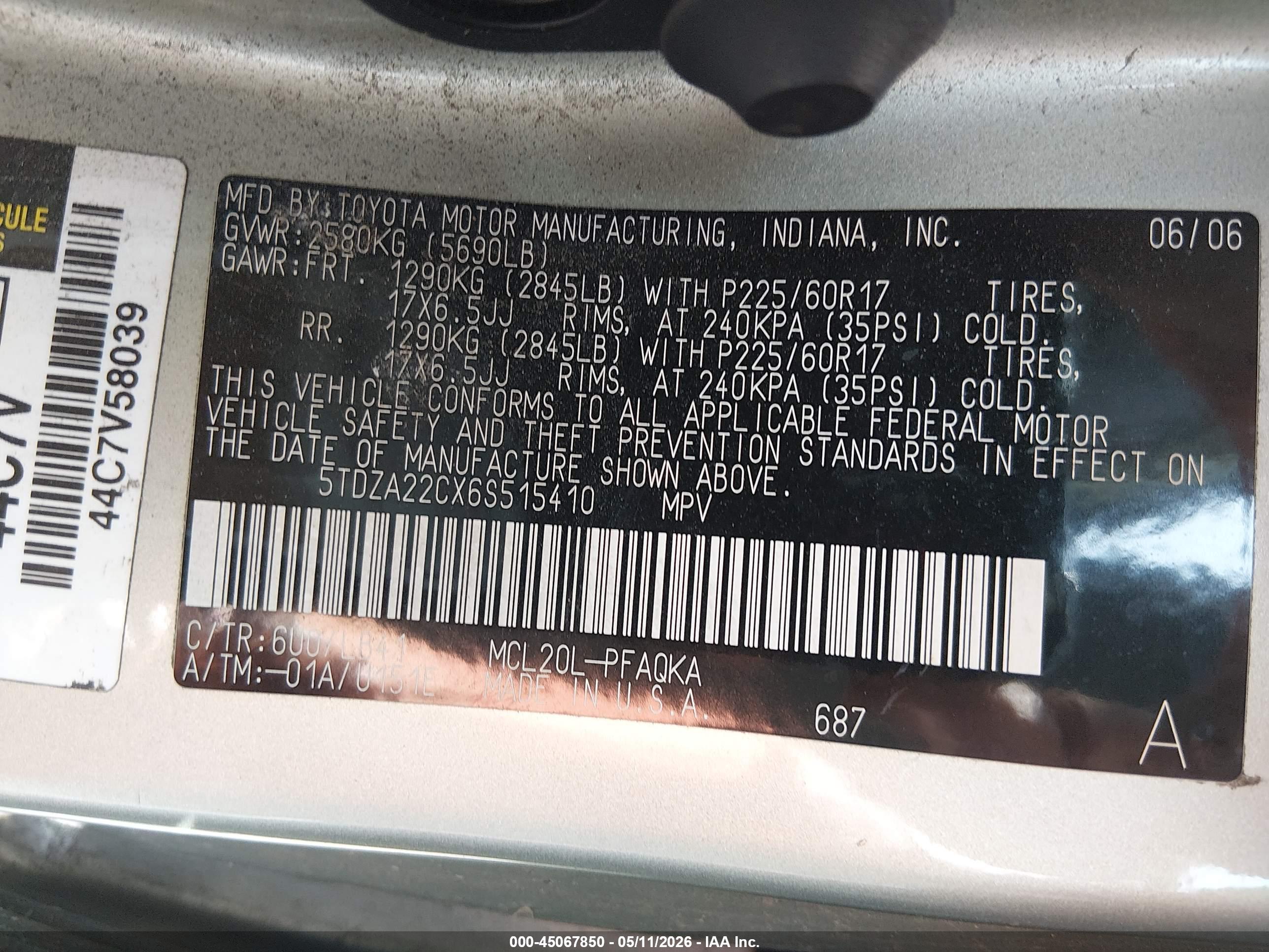 TOYOTA SIENNA image 9