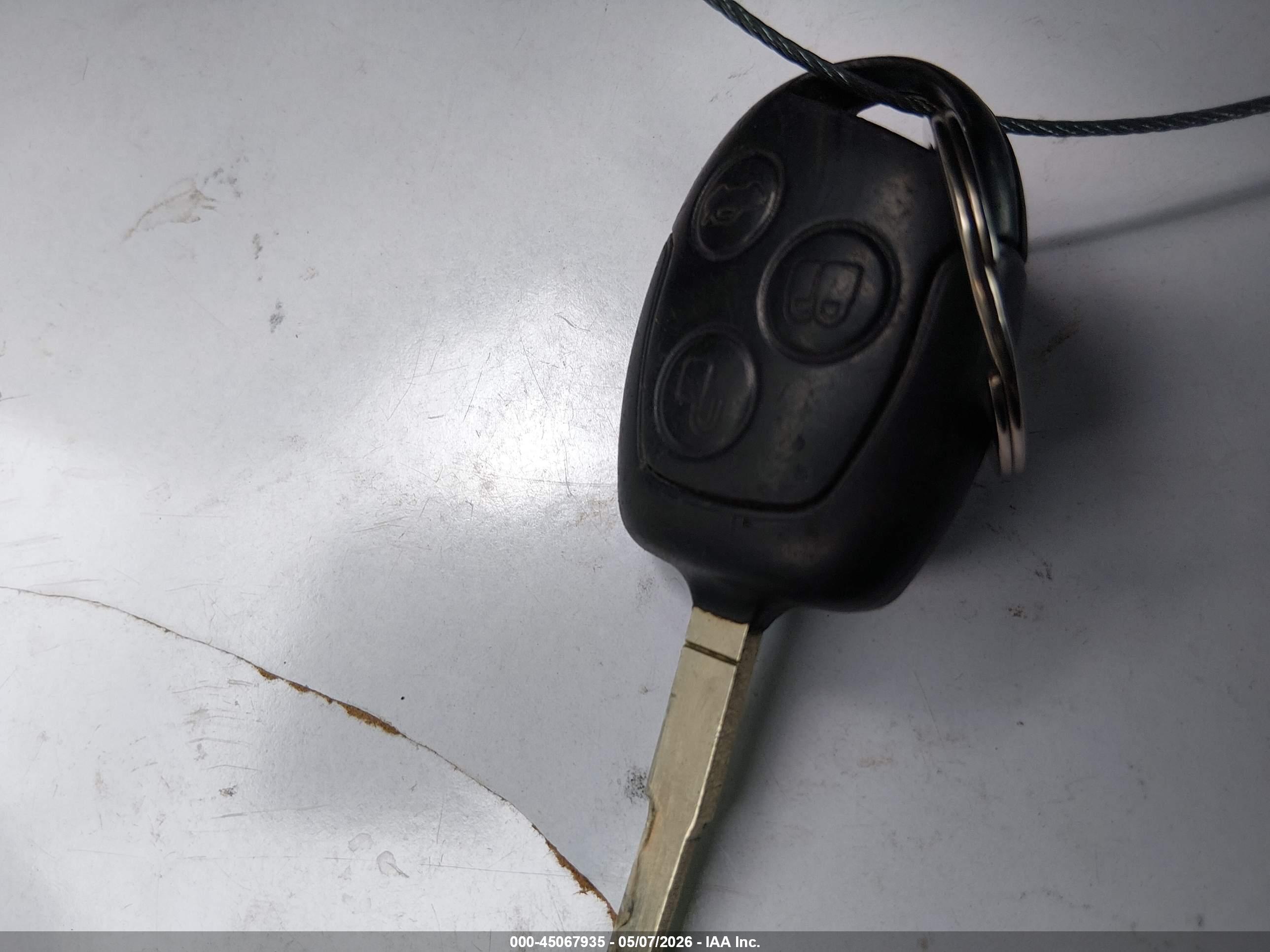 FORD FIESTA image 11