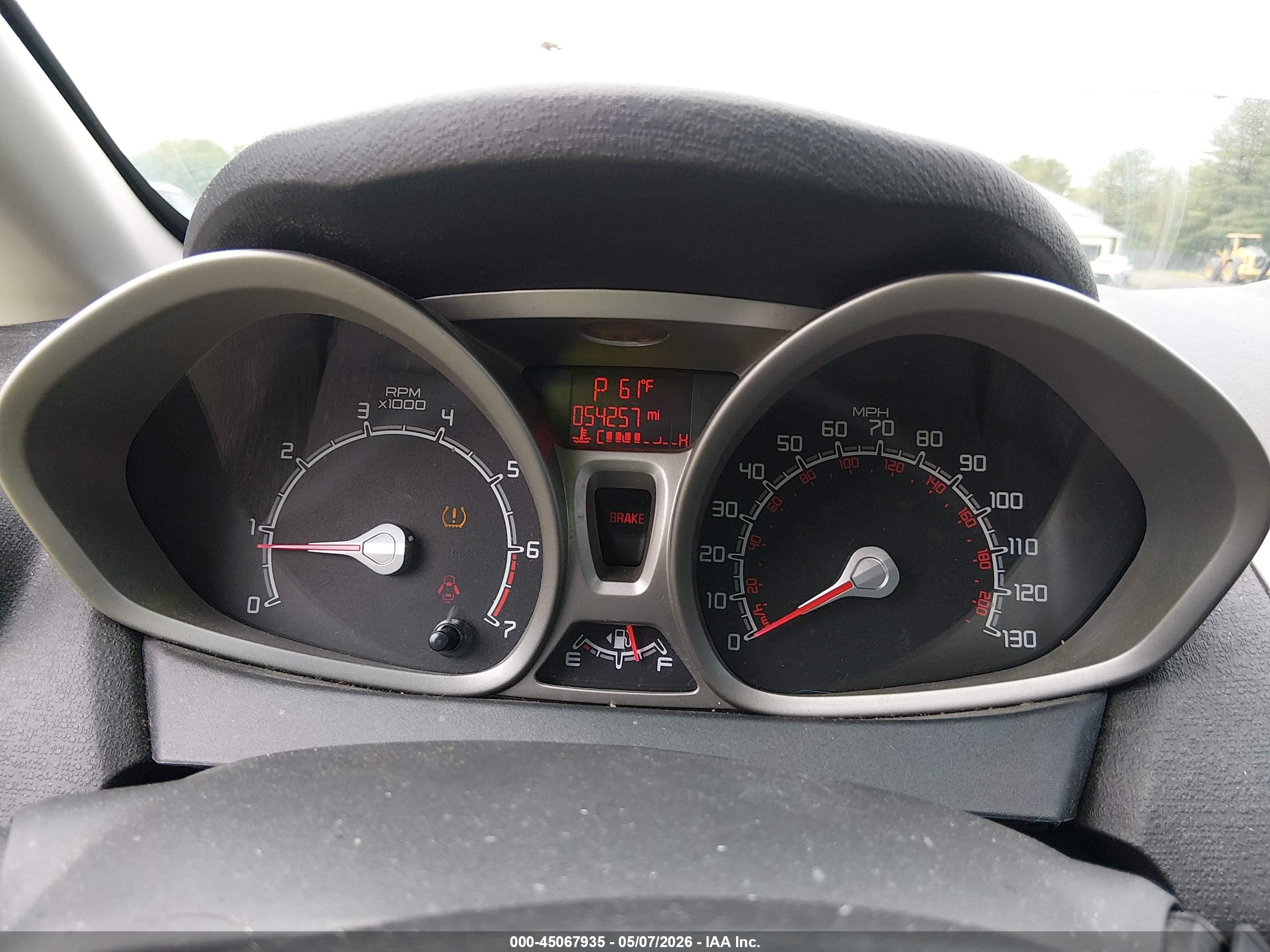 FORD FIESTA image 7