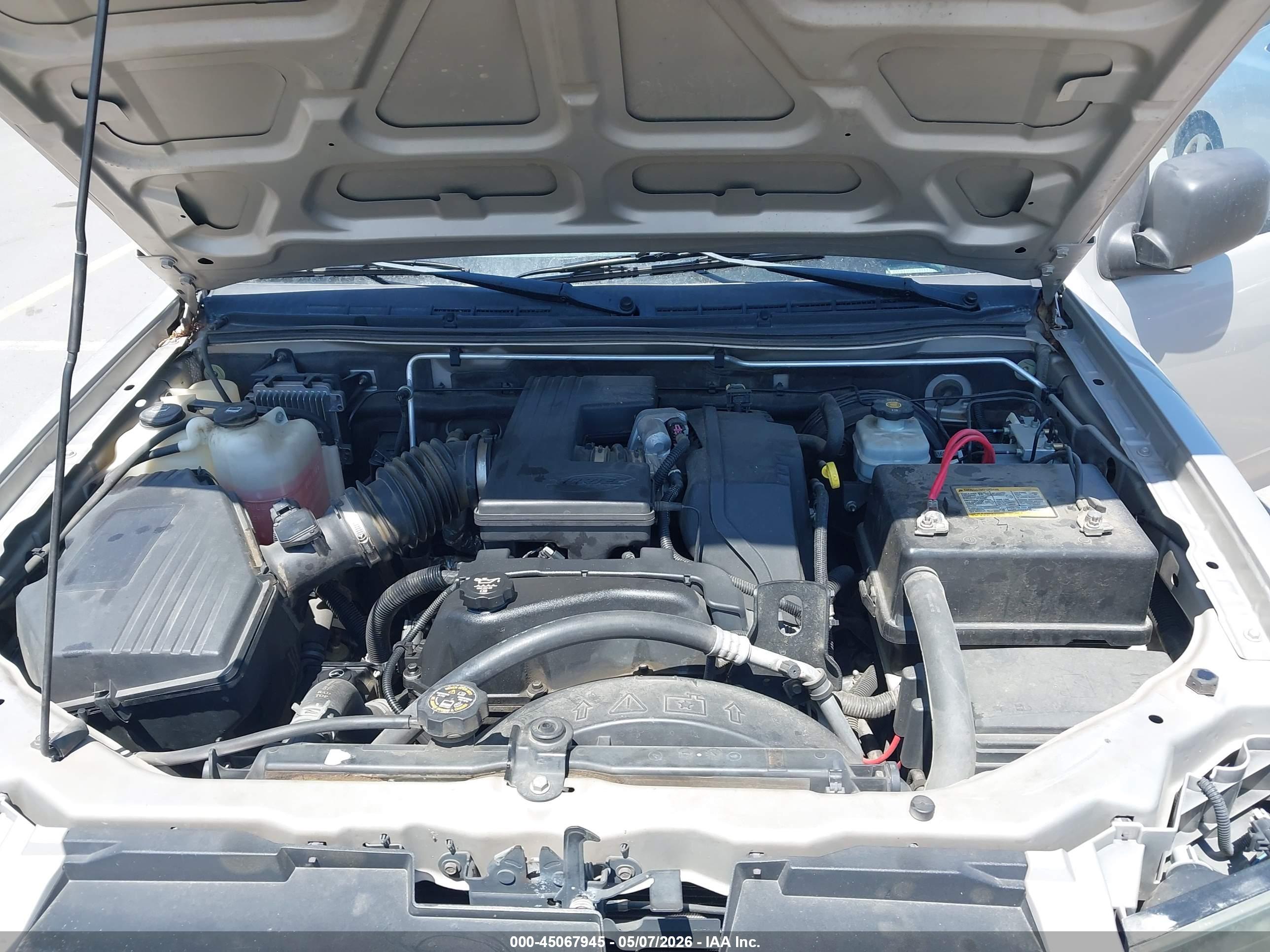 CHEVROLET COLORADO image 10