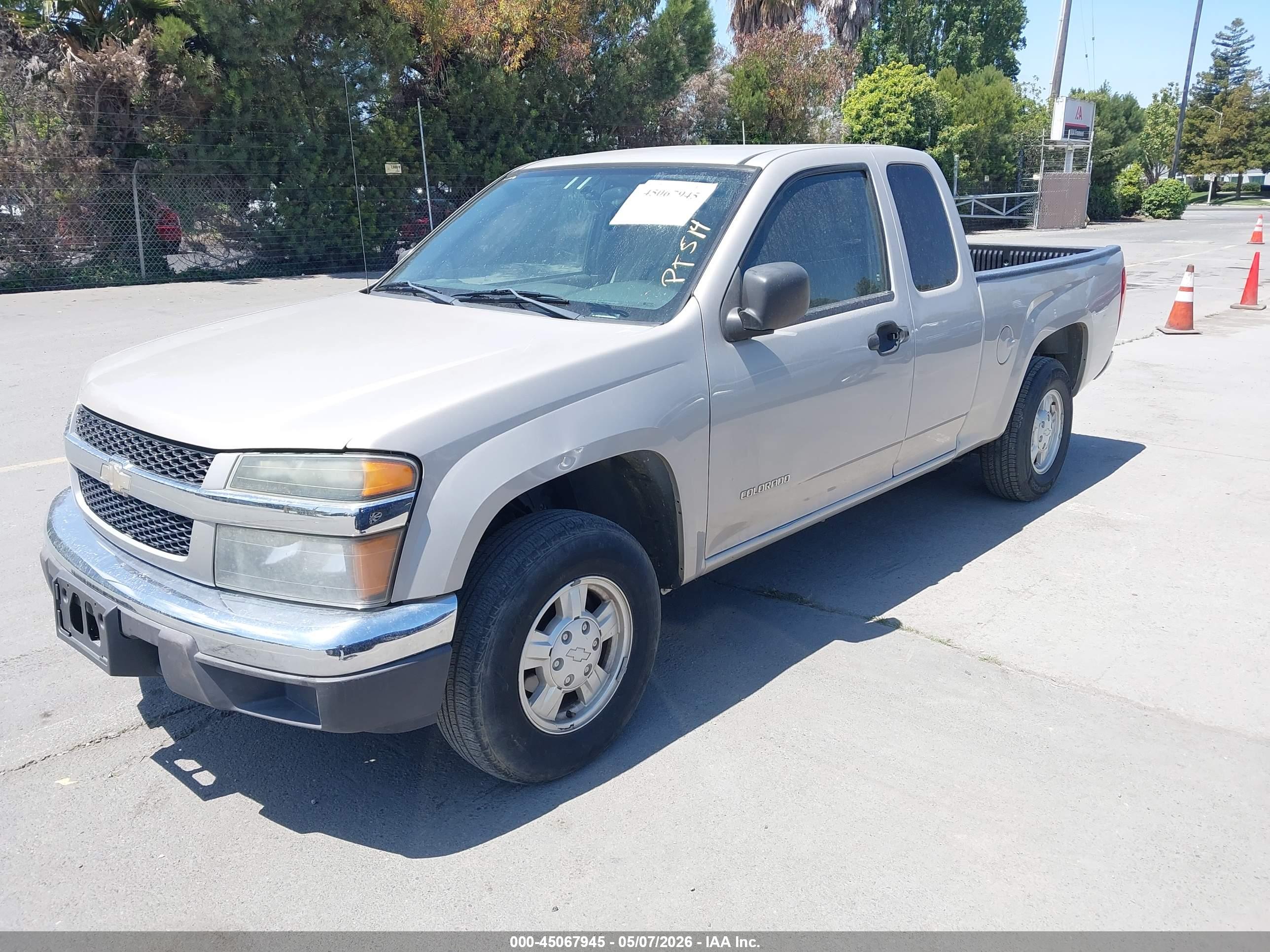 CHEVROLET COLORADO image 2