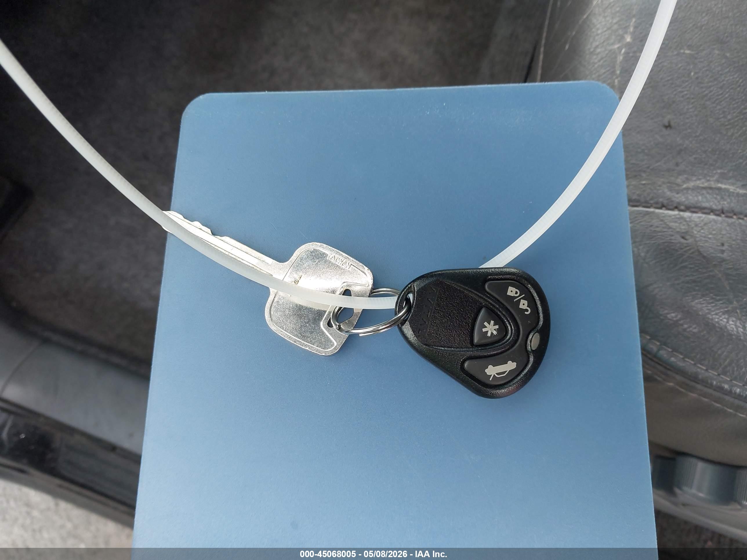 TOYOTA RAV4 image 11