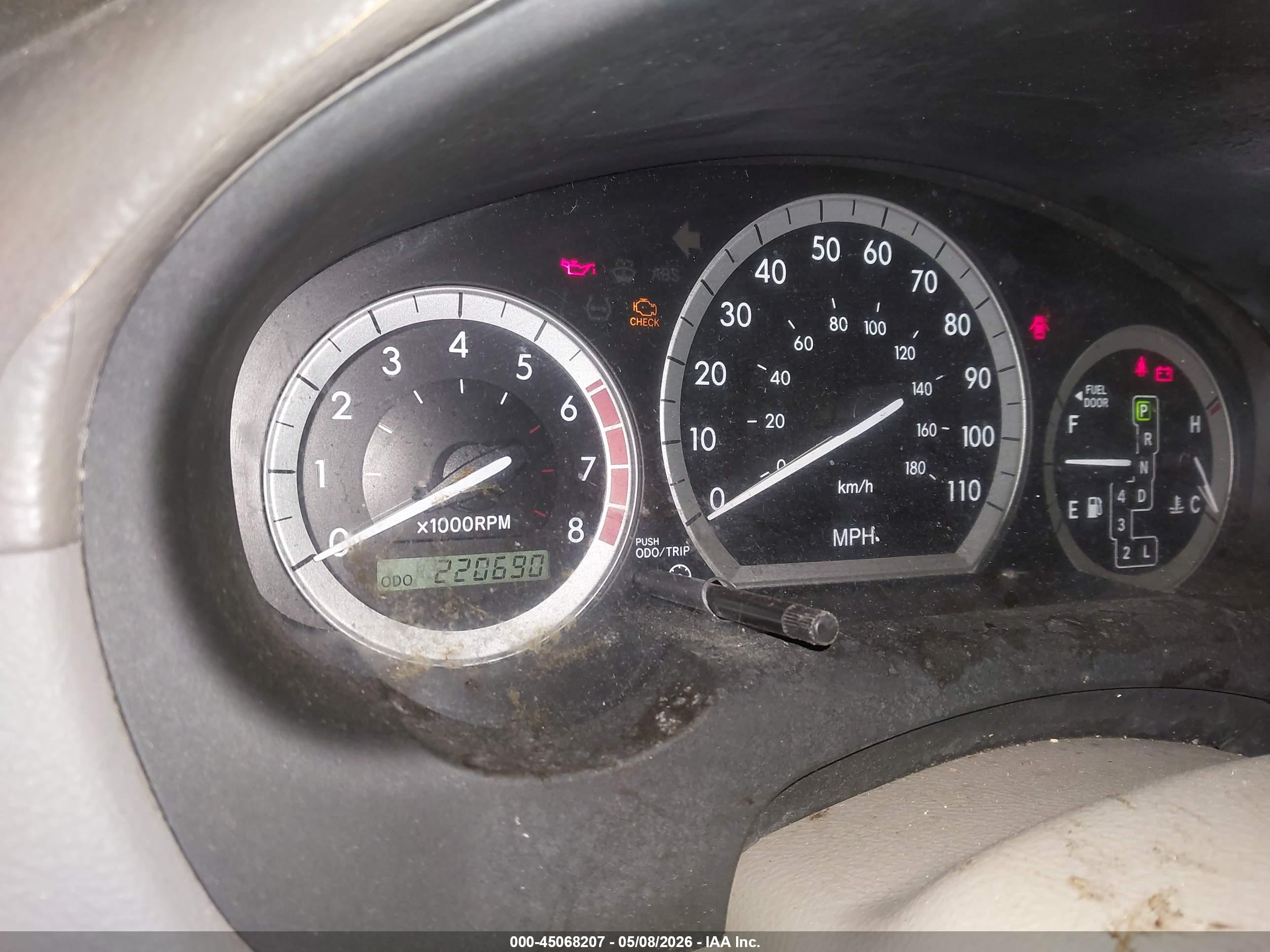 TOYOTA SIENNA image 7