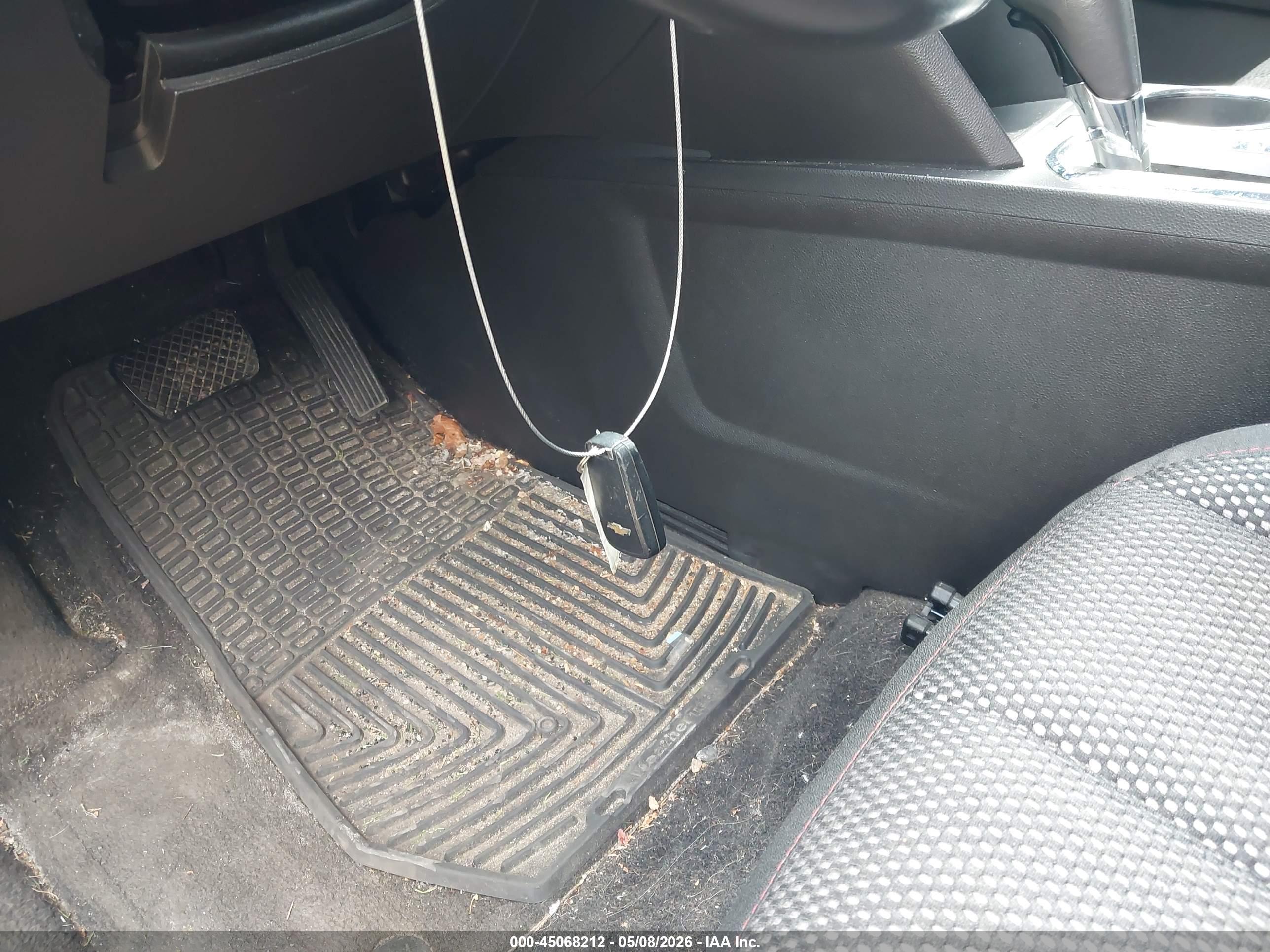 CHEVROLET EQUINOX image 11