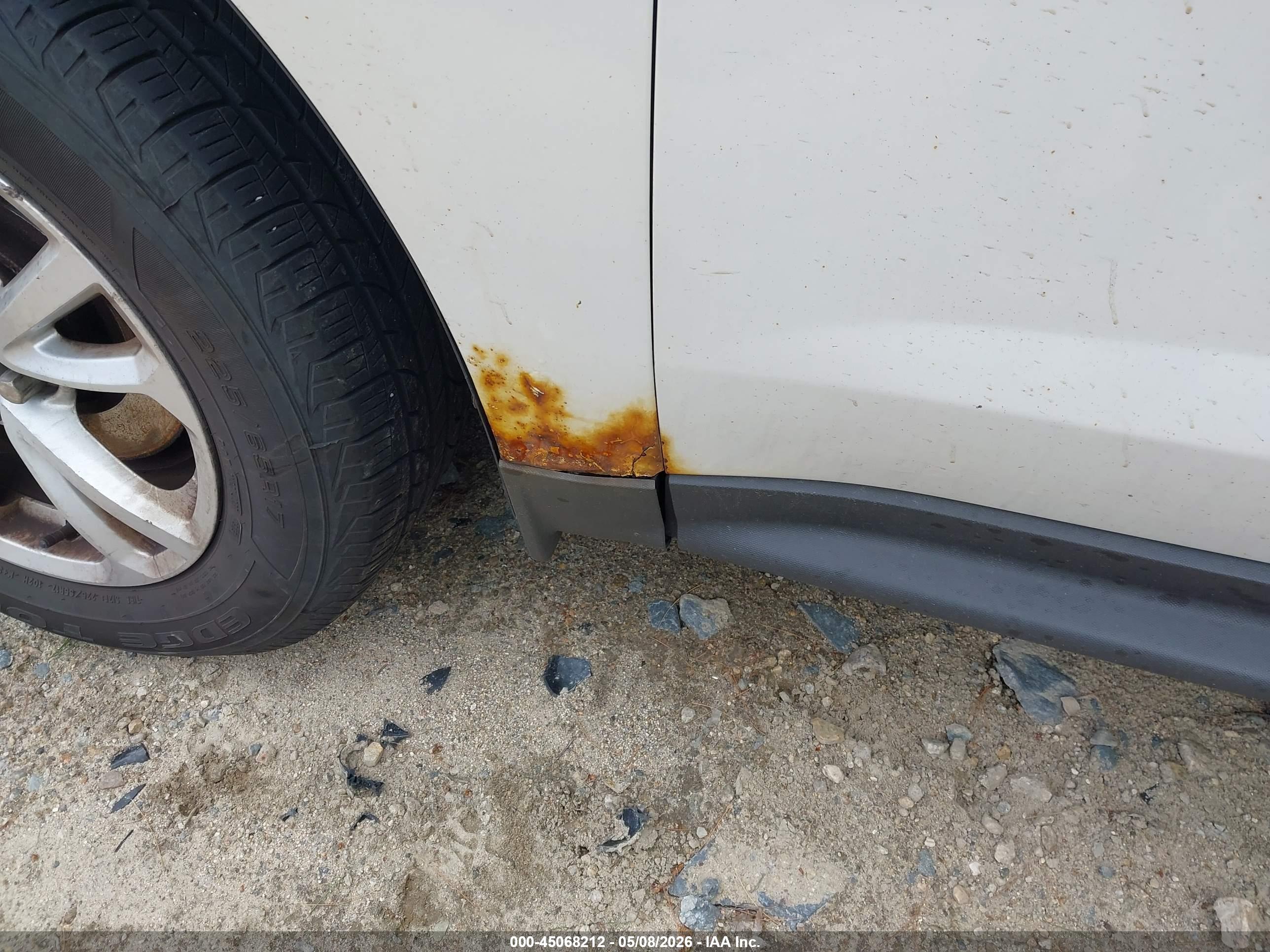 CHEVROLET EQUINOX image 6