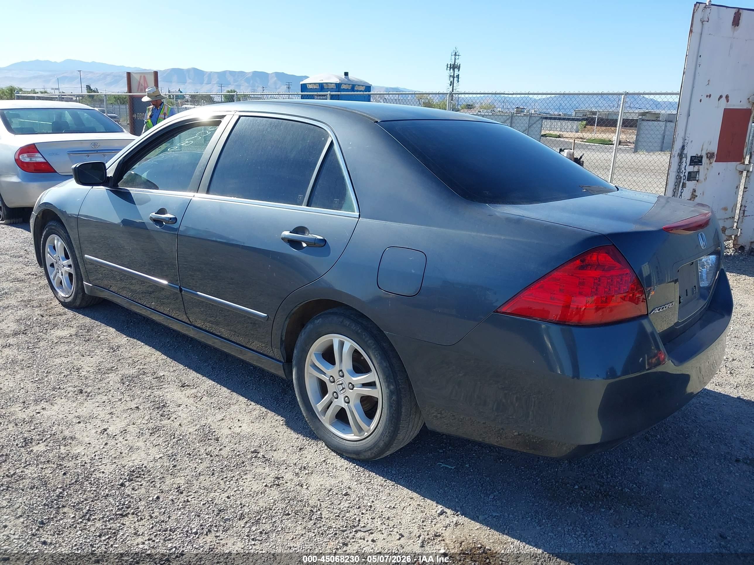 HONDA ACCORD image 3