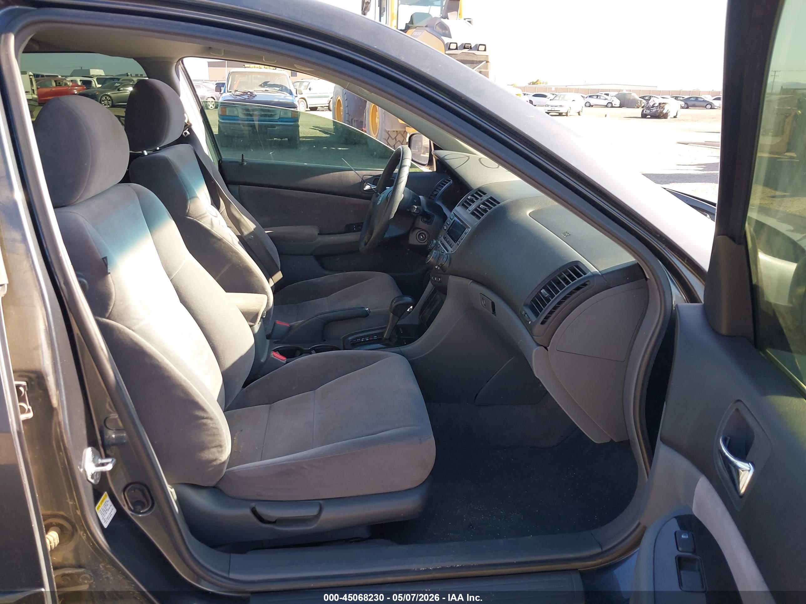 HONDA ACCORD image 5
