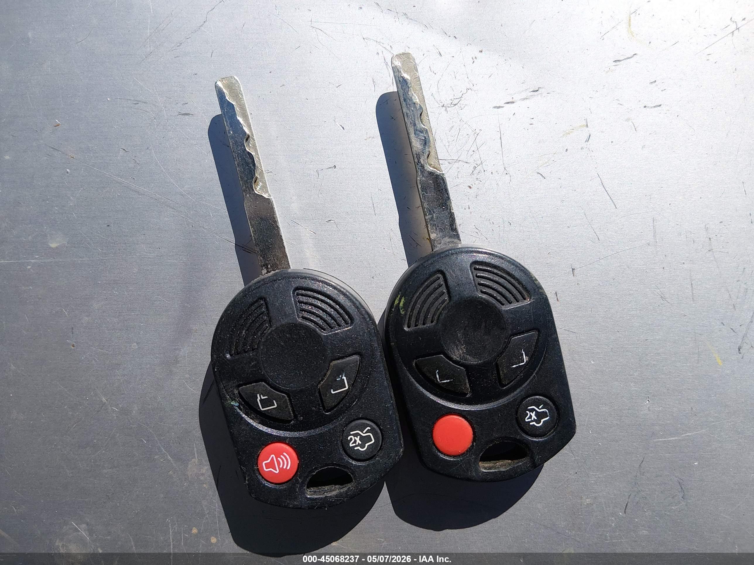 FORD ESCAPE image 11