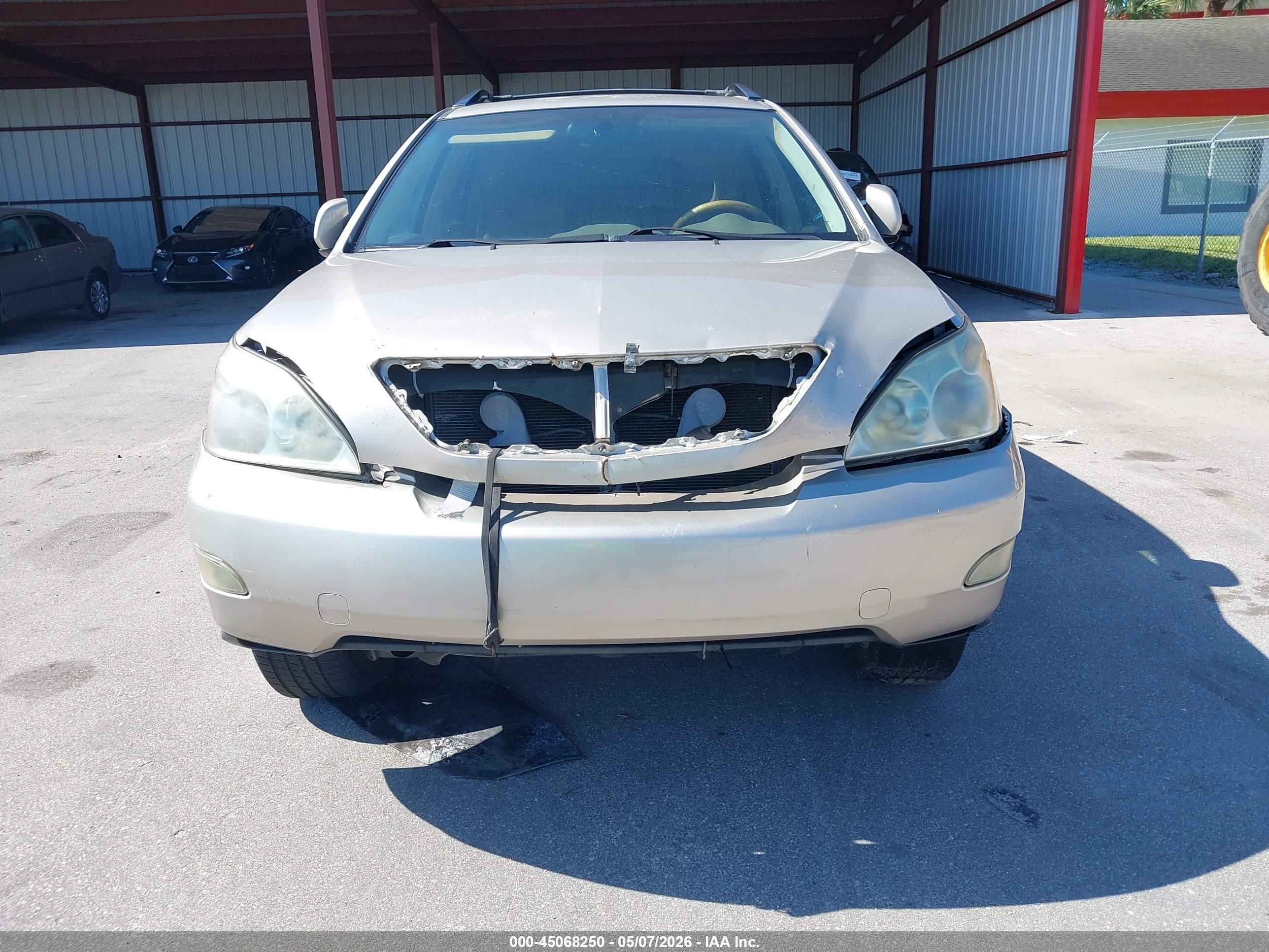 LEXUS RX image 6